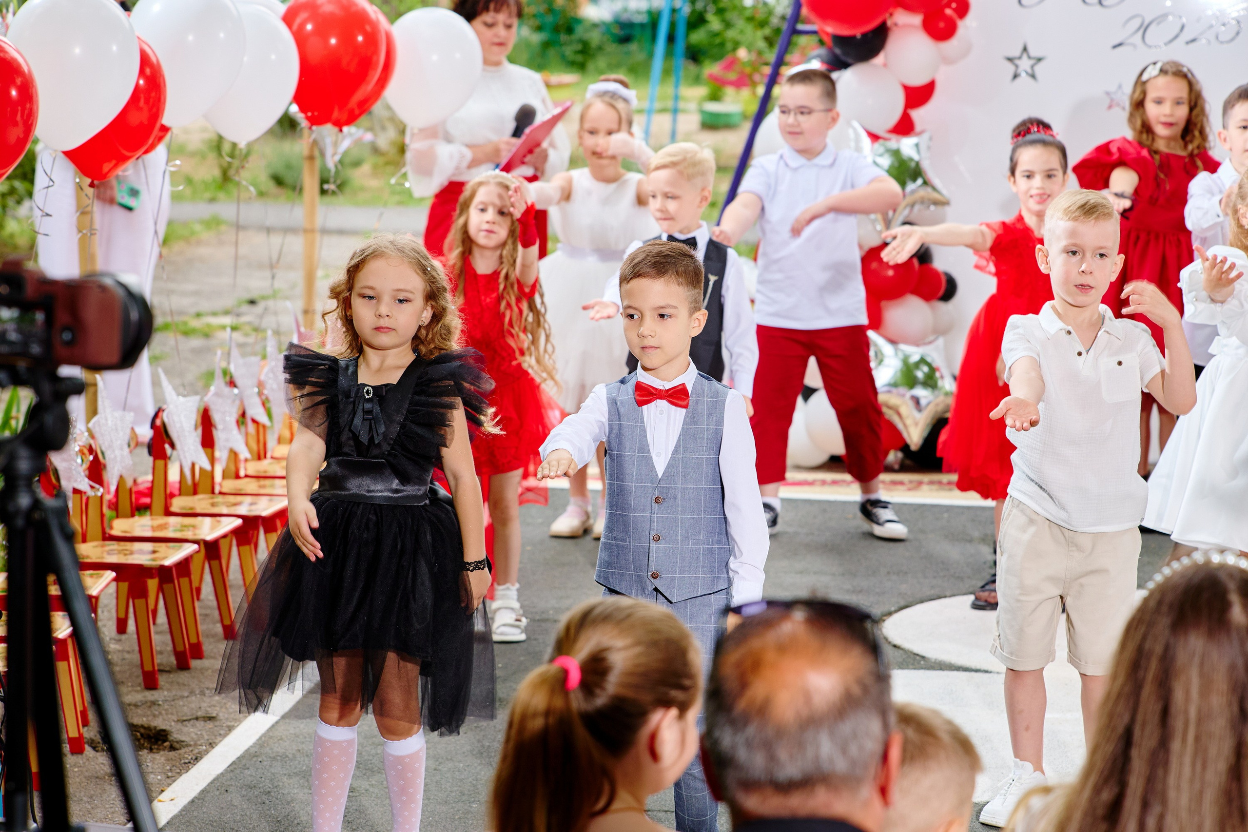 Выпускной 45 сад. Фотограф Выпускные альбомы Таганрог Сергей Коробченко