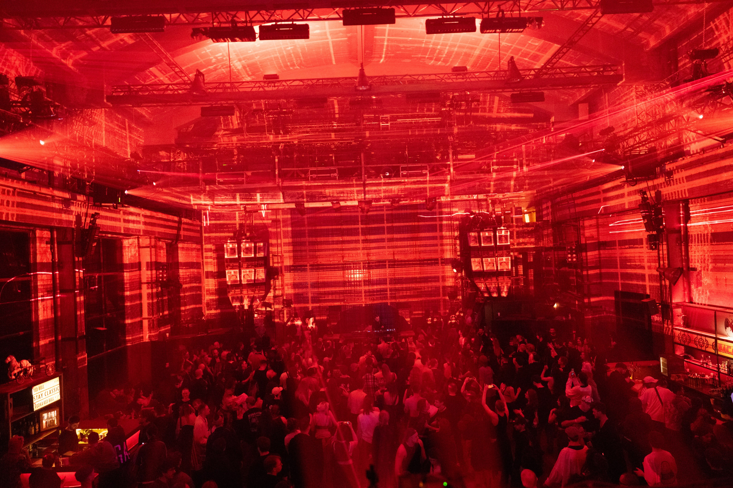 SICK YEARS, ARMA ╳ SILA SVETA. @tomrus: Рустам Шагиморданов — фотограф