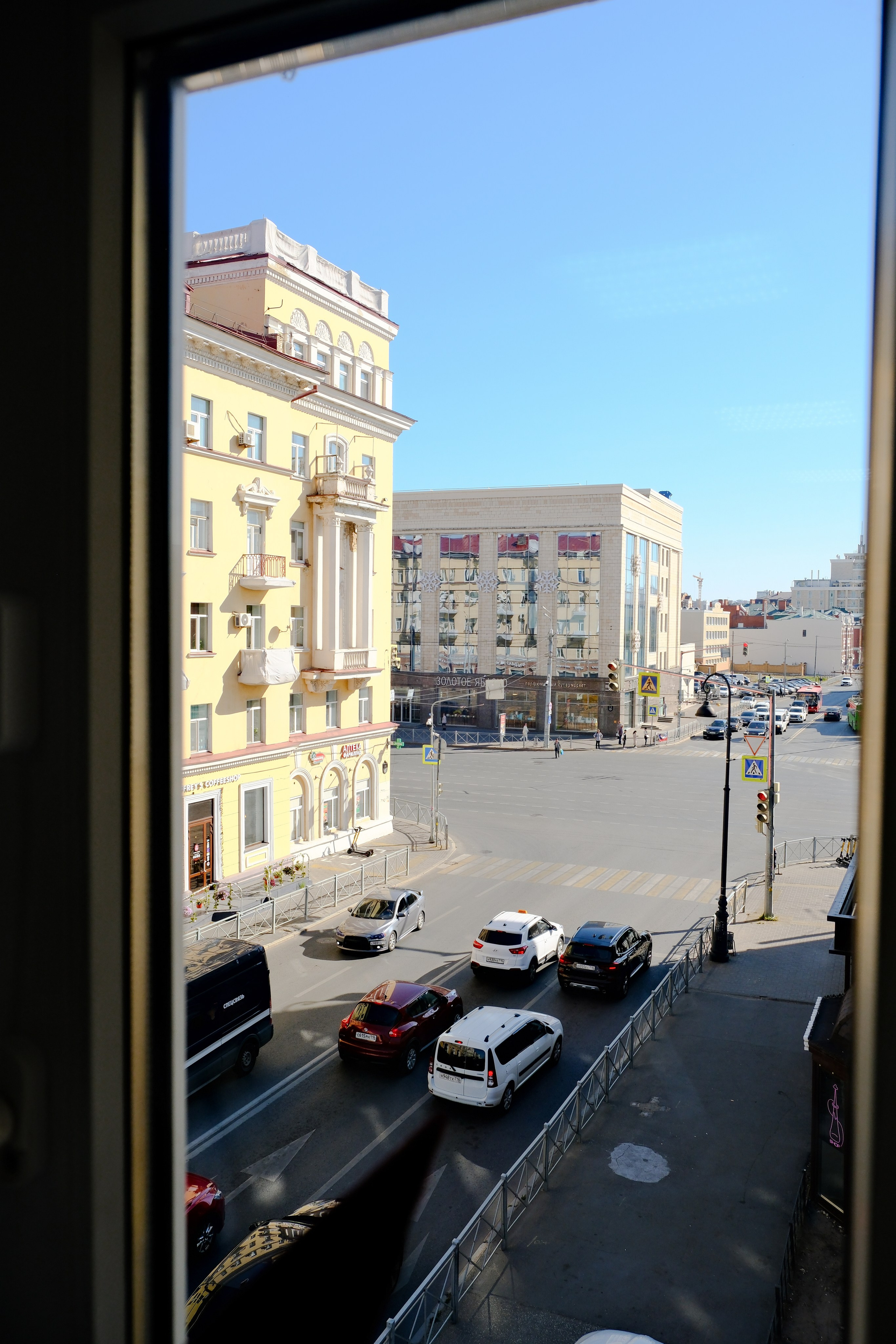 Съемка для хостела. Фотограф на камеру и мобильная съемка в Казани Лидия