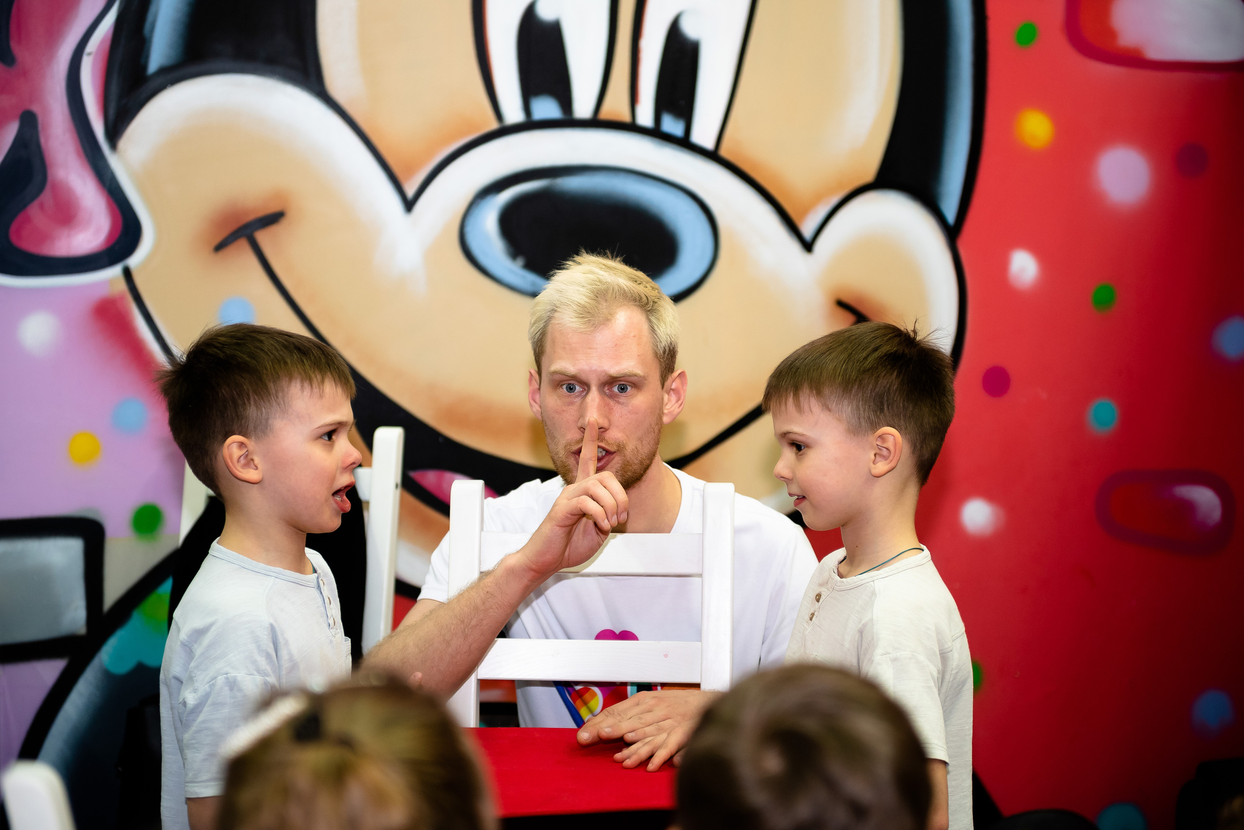 ДР Родиона в детском центре. Репортажный фотограф в Москве Alena Sfotkaet