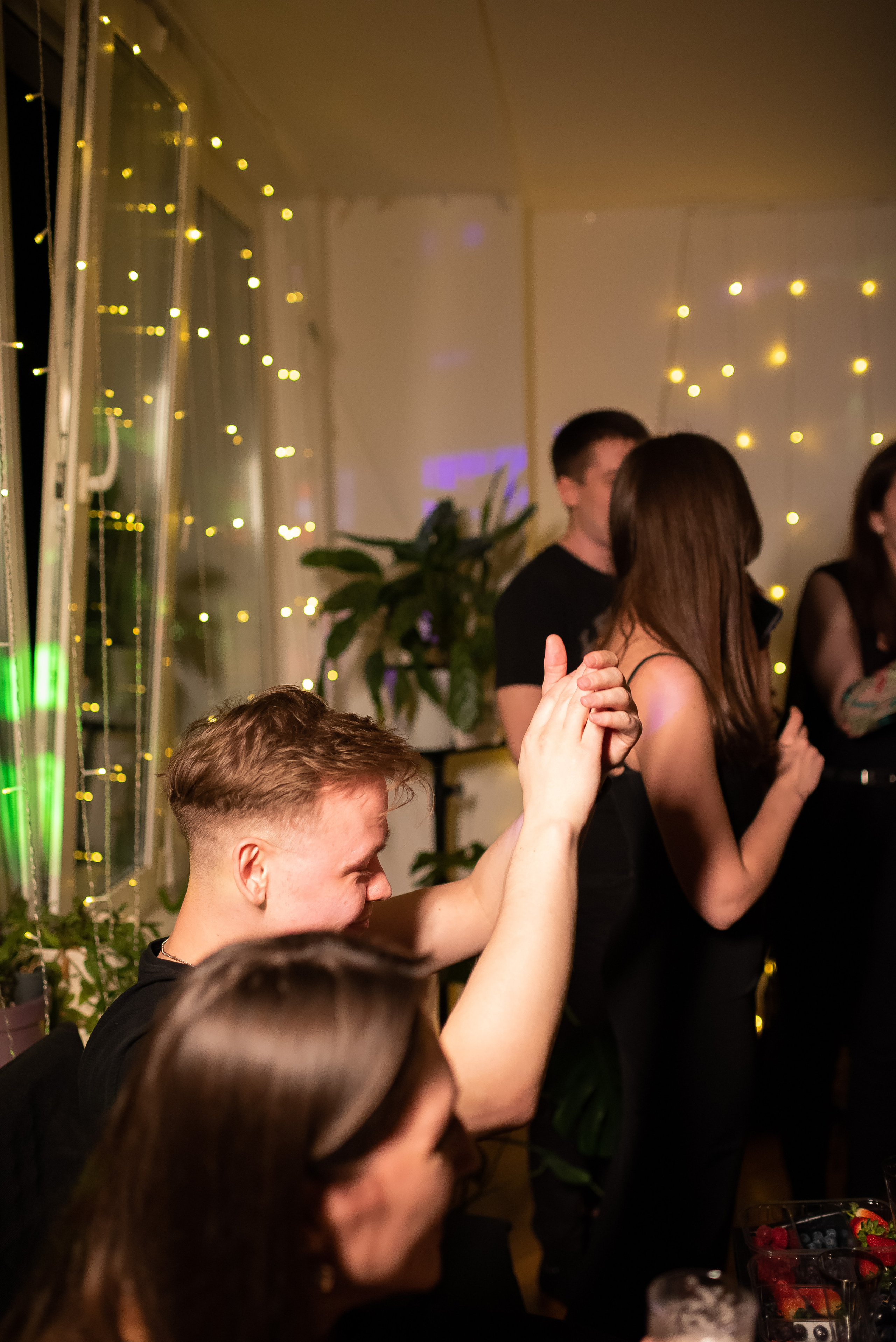 Blackparty дома у Юлии. Репортажный фотограф в Москве Alena Sfotkaet