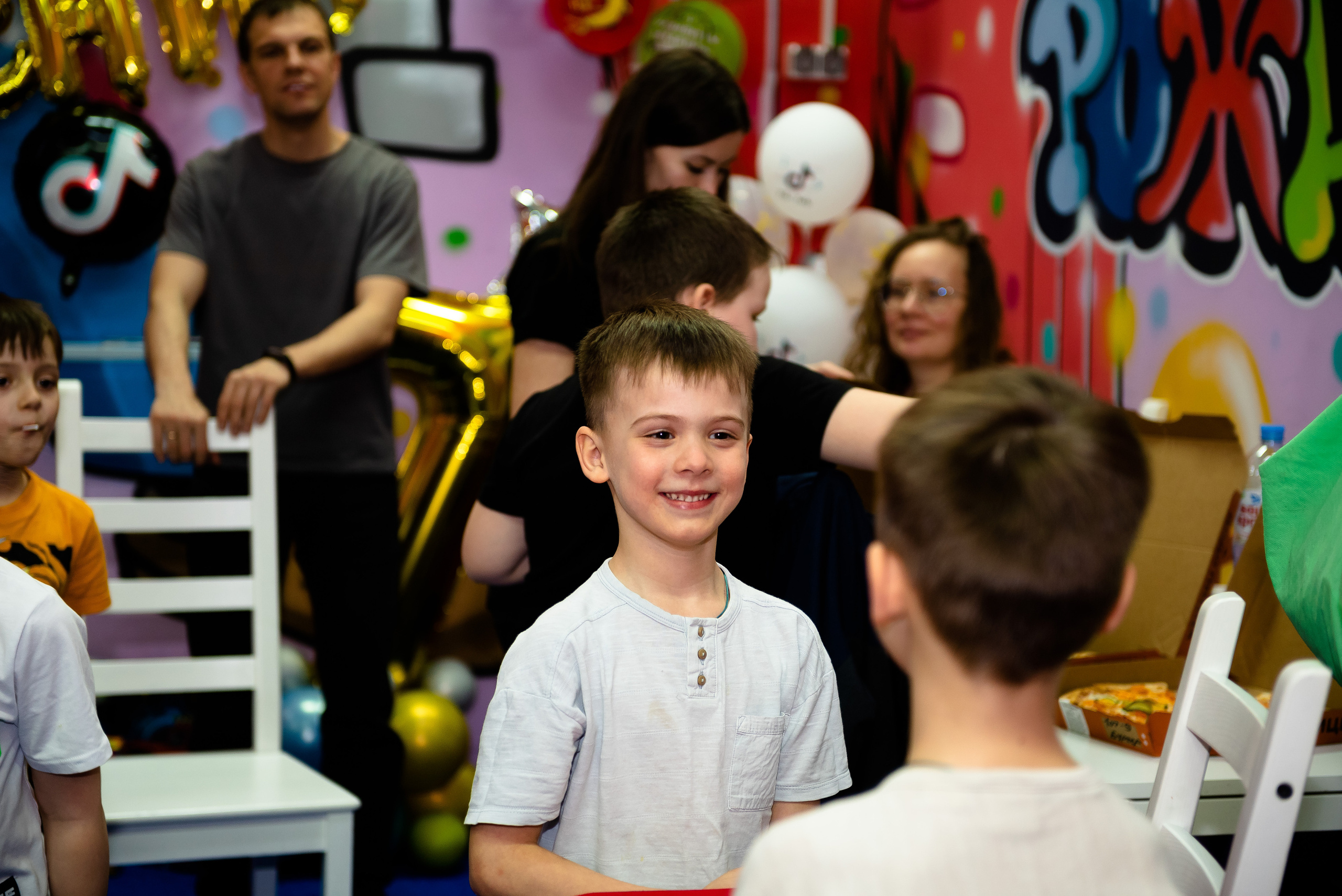 ДР Родиона в детском центре. Репортажный фотограф в Москве Alena Sfotkaet
