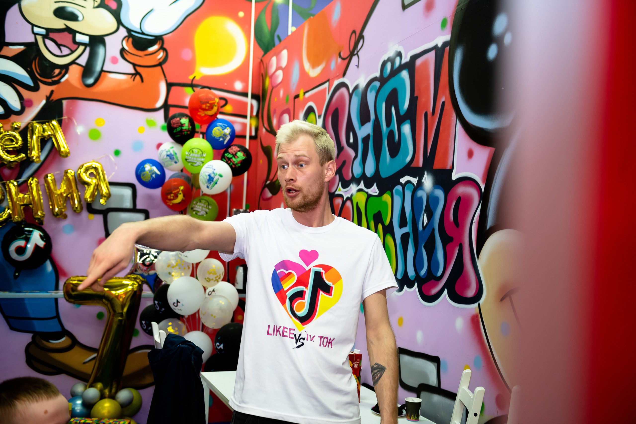 ДР Родиона в детском центре. Репортажный фотограф в Москве Alena Sfotkaet