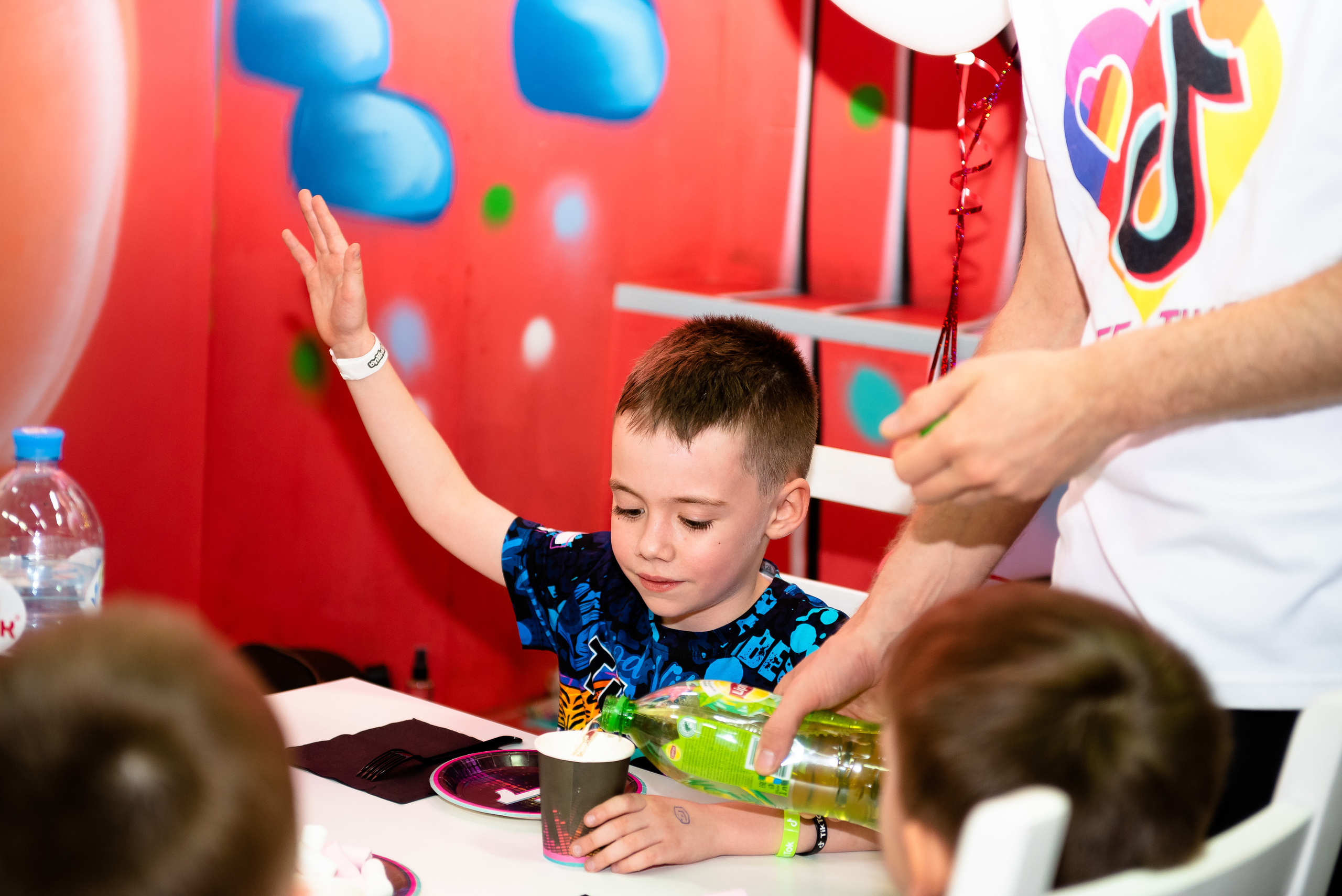 ДР Родиона в детском центре. Репортажный фотограф в Москве Alena Sfotkaet