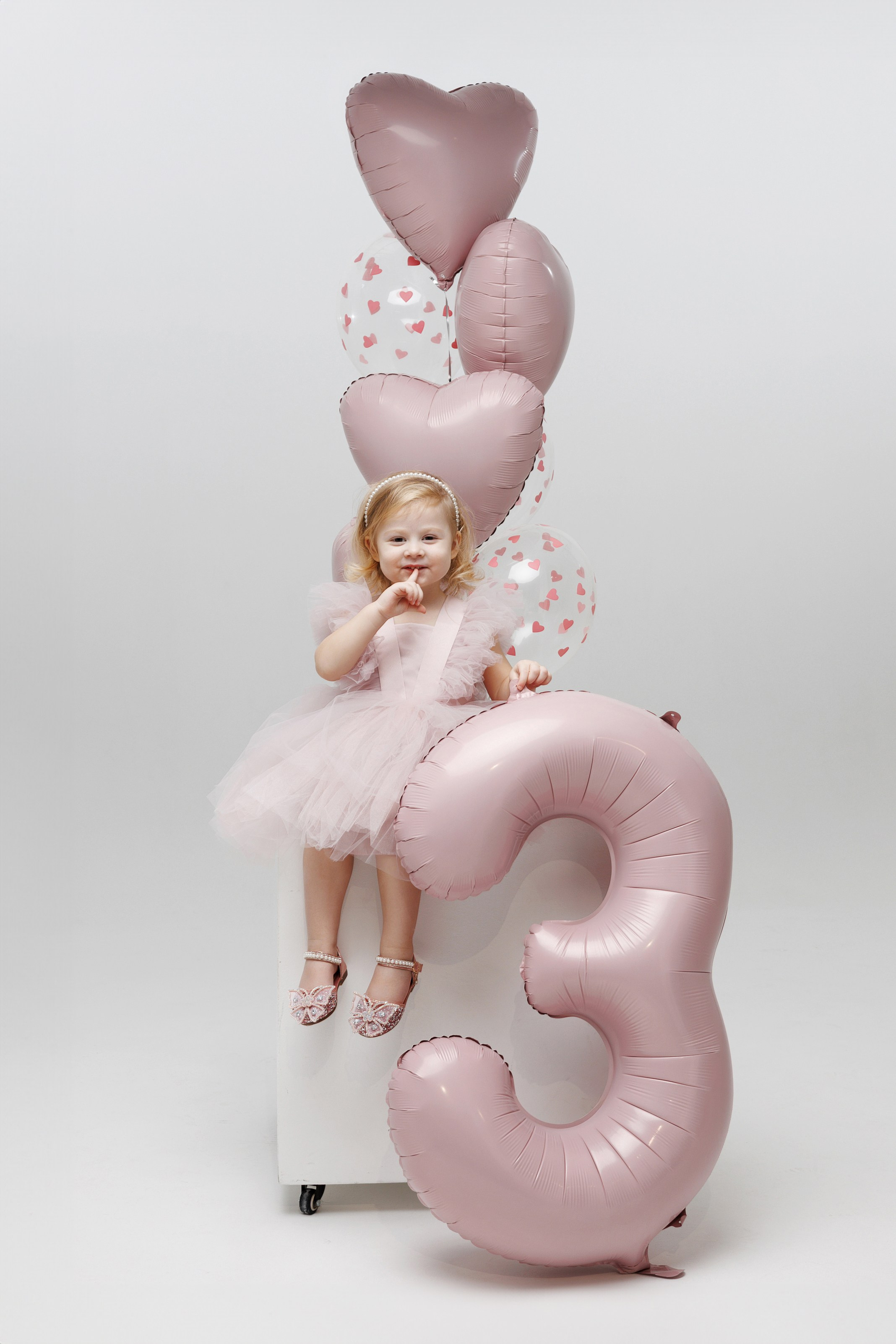 Съемка Дня Рождения Алисы в фотостудии CROSS-STUDIO зал IDEAL. Свадебный и семейный фотограф в Москве и МО Елена Агапова