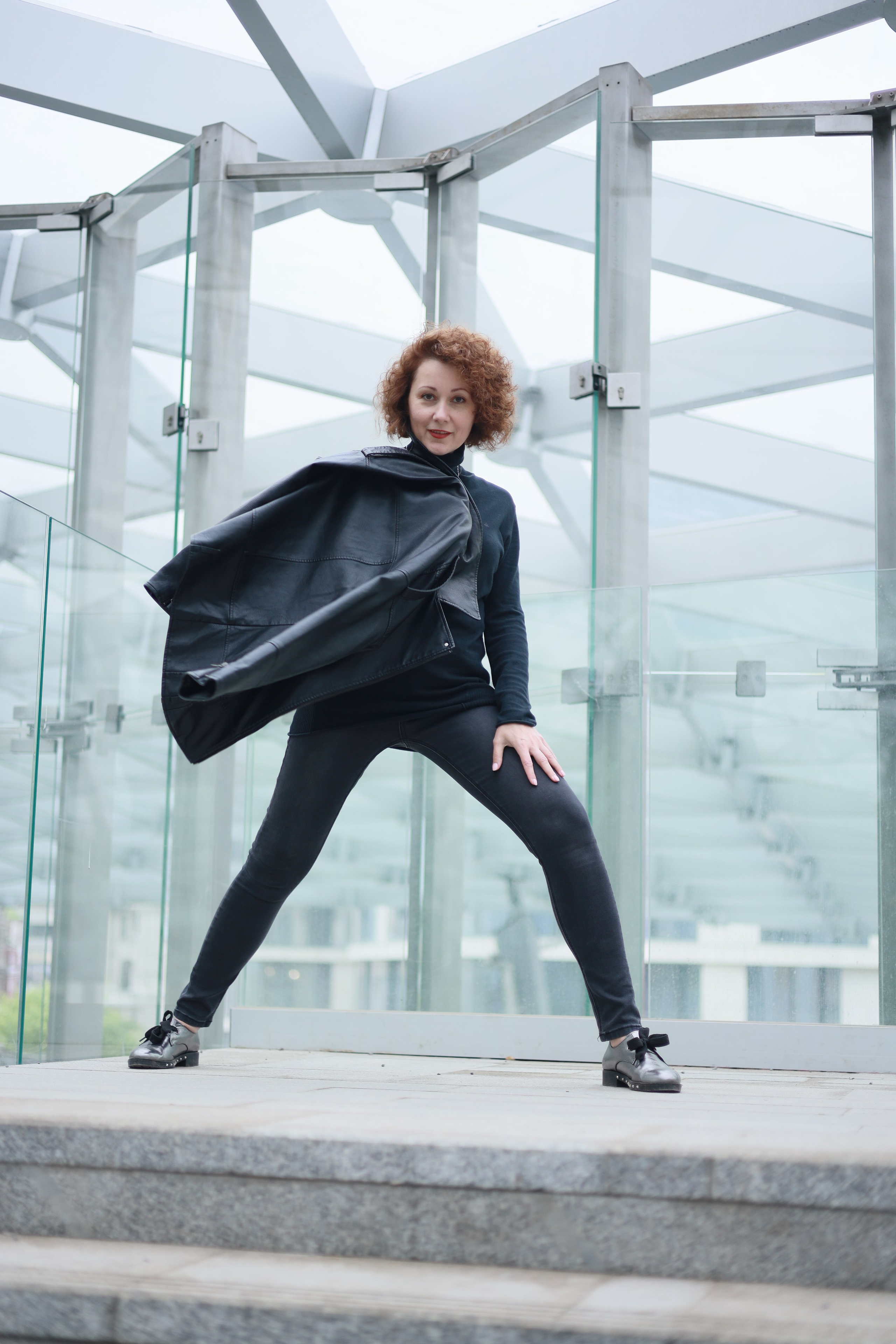Larisa walking in the park. Family, portrait, content photo in Costa Rica Evgeniya Besprozvannykh