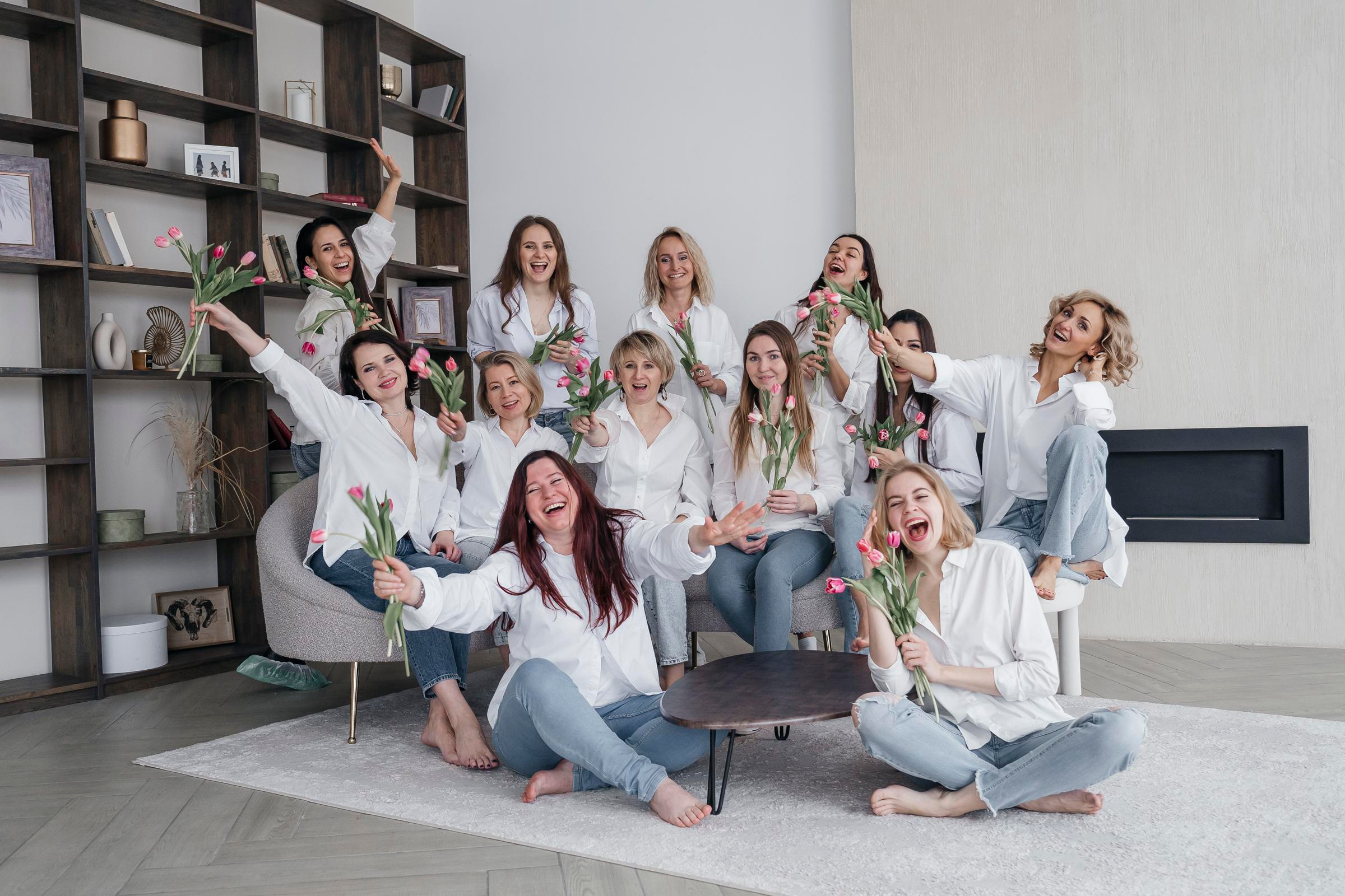 Фотодевичник 8 марта. Семейный и репортажный фотограф в Москве Оксана Шилова