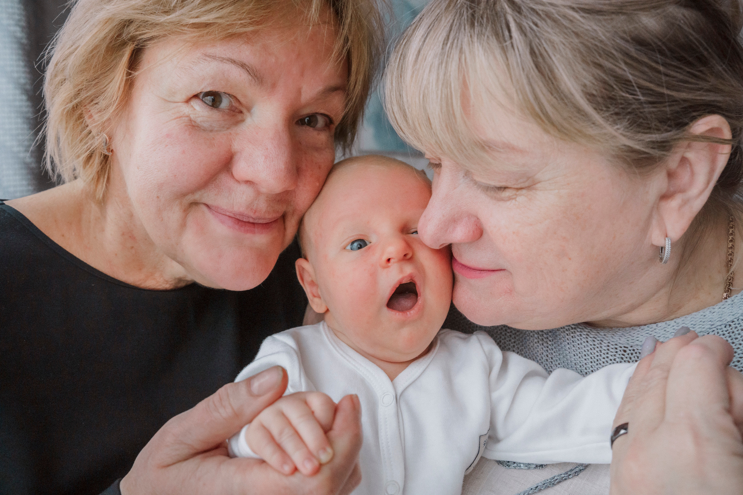 Детская фотосессия новорожденных семейная фотосессия. Семейный и репортажный фотограф в Москве Оксана Шилова