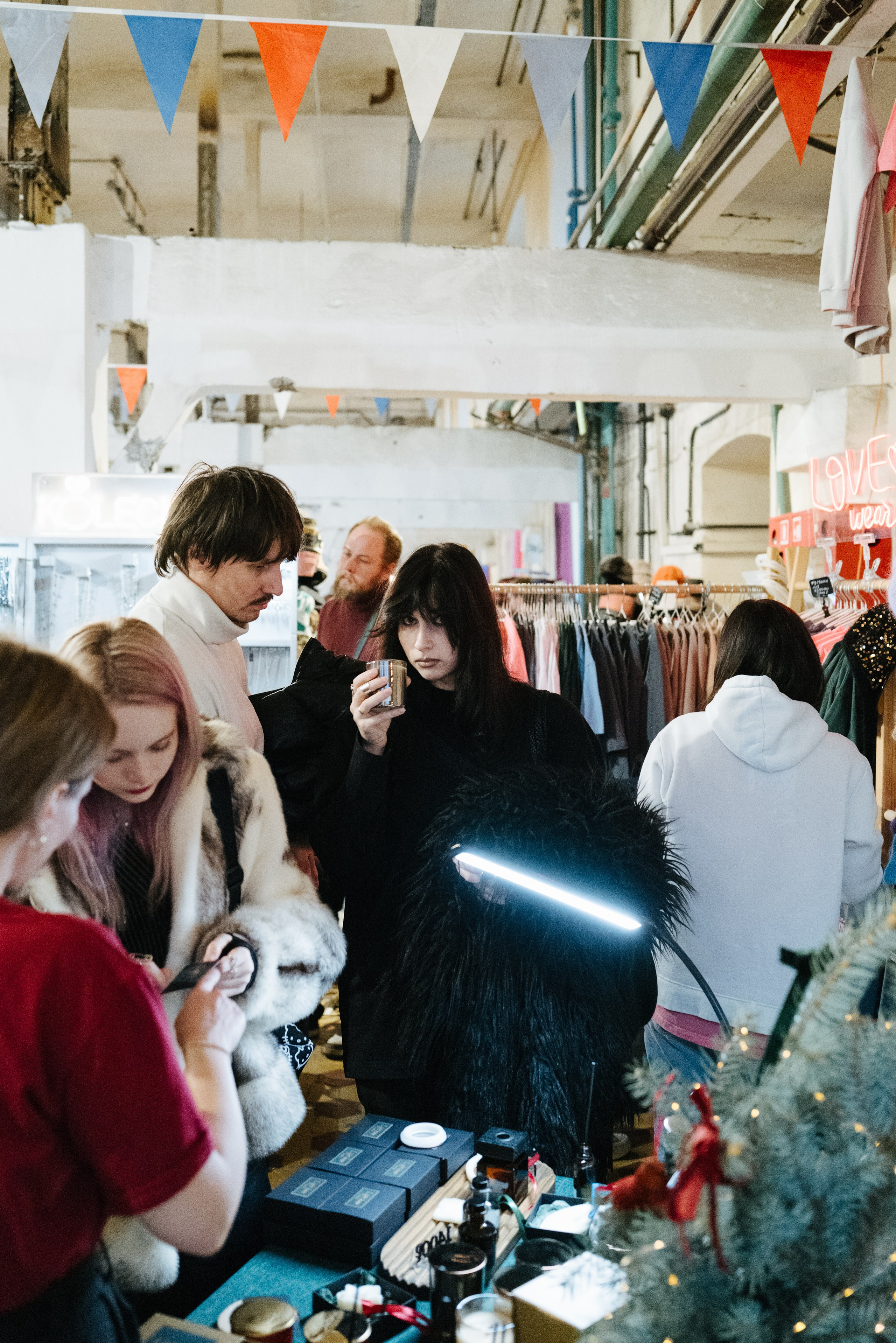 16 ноября 2024 в пространстве «Кристалл» / фото Валерий Белобеев. Фотоотчеты «Ламбада-маркета»