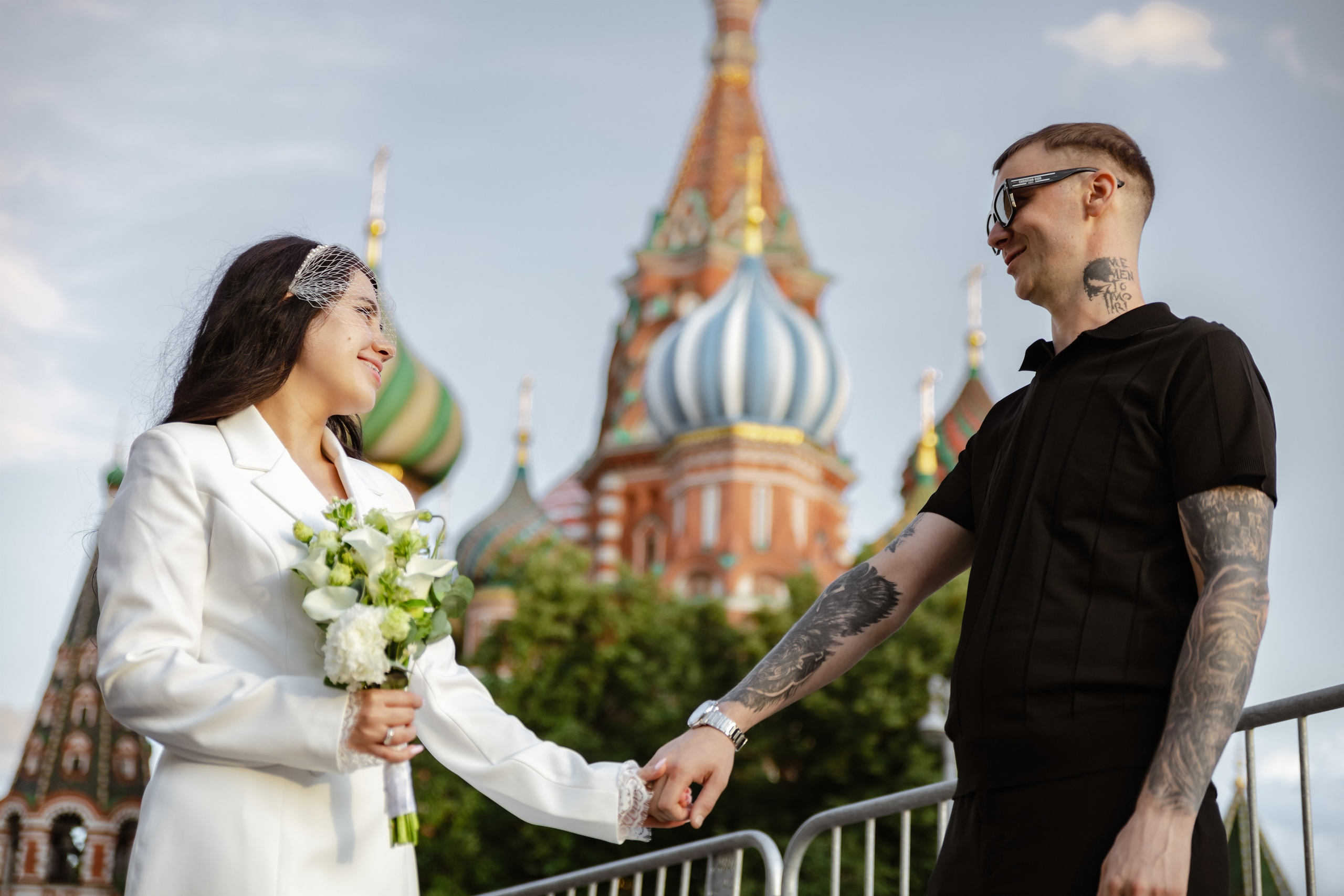Свадебная прогулка Карины и Артема Красная площадь. Фотограф в Москве Тишкин Игорь