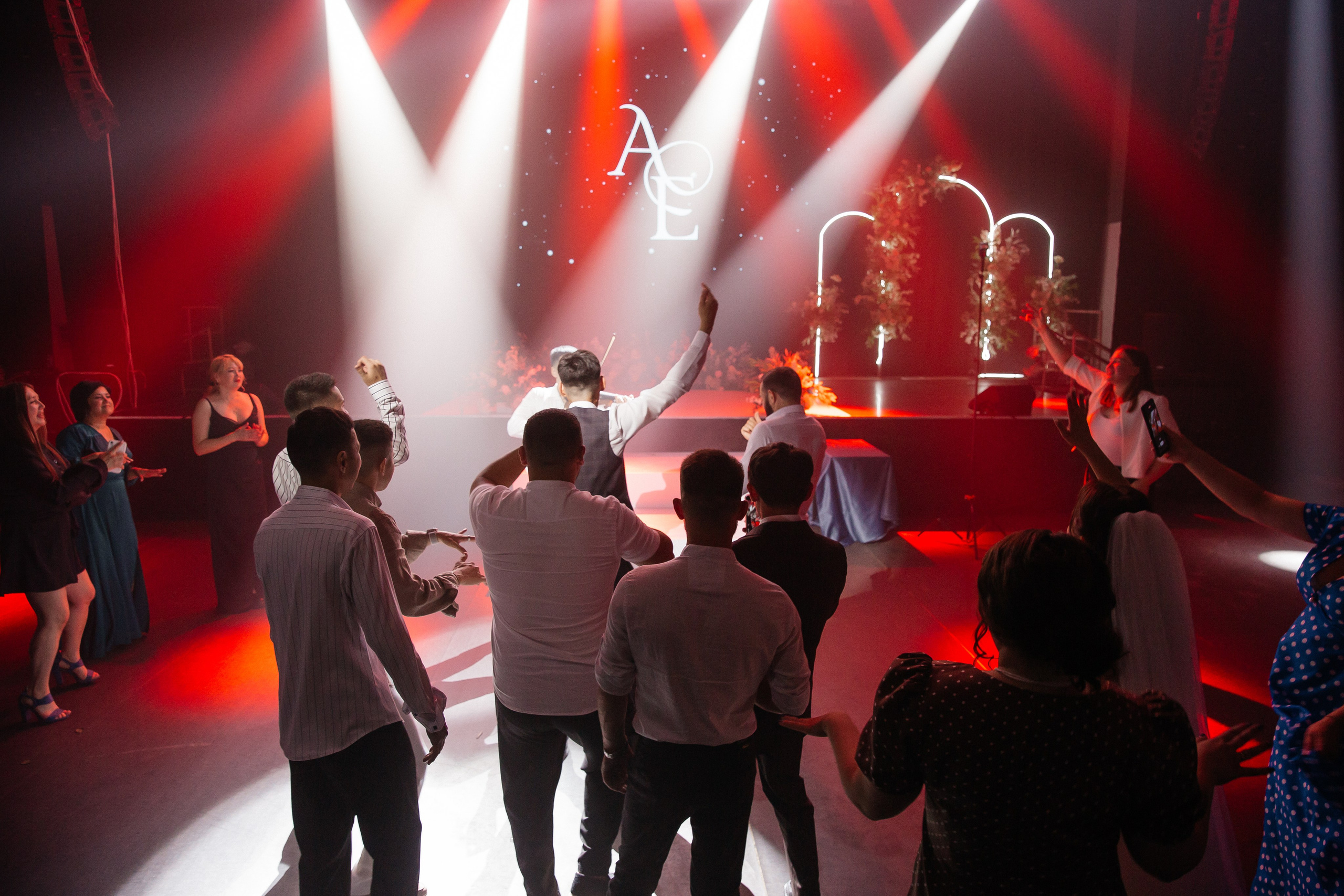 Уютная свадьба — Аскар и Катя на Марсовом поле. Свадебный фотограф в Оренбурге Илья Володьков