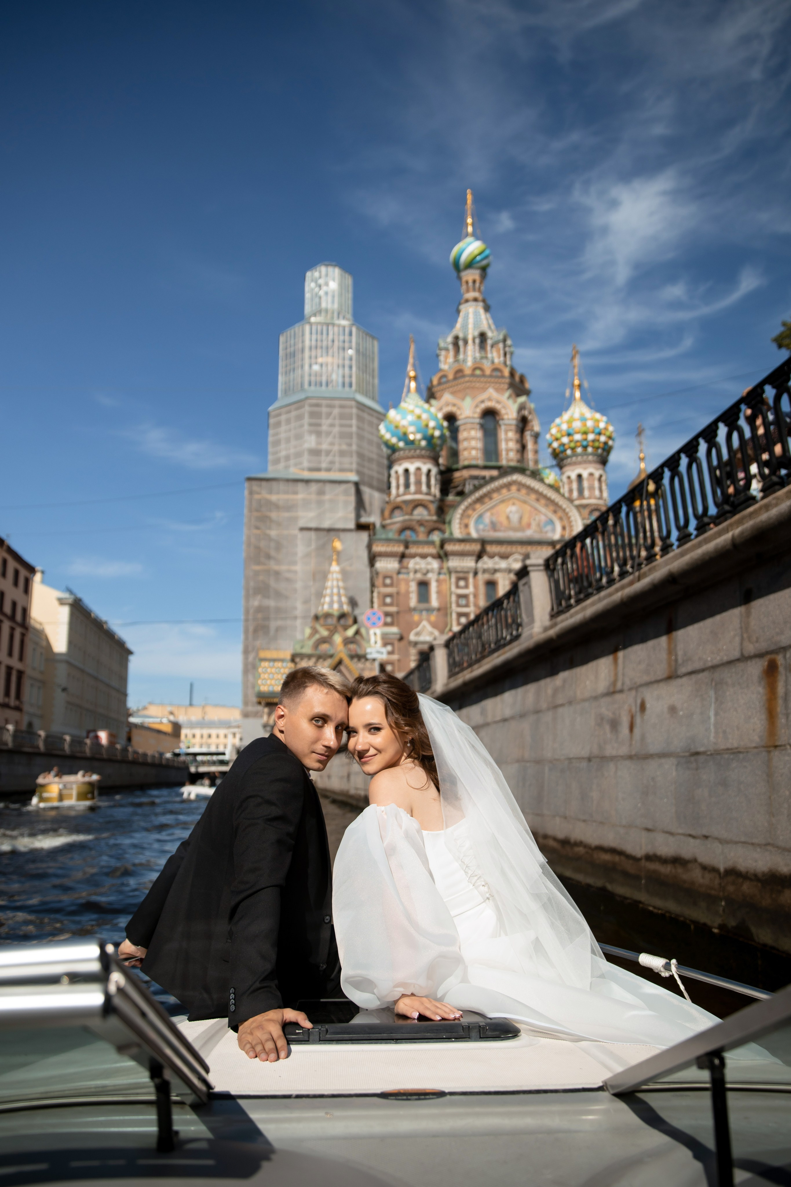 Валерия и Илья / Прогулка на катере. Свадебный и семейный фотограф в Москве Диана Левченко