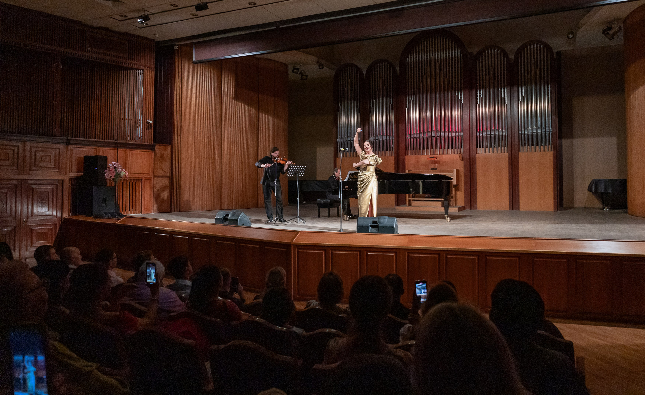 Оксана Фёдорова оперетта. Семейный и Свадебный фотограф в Сочи