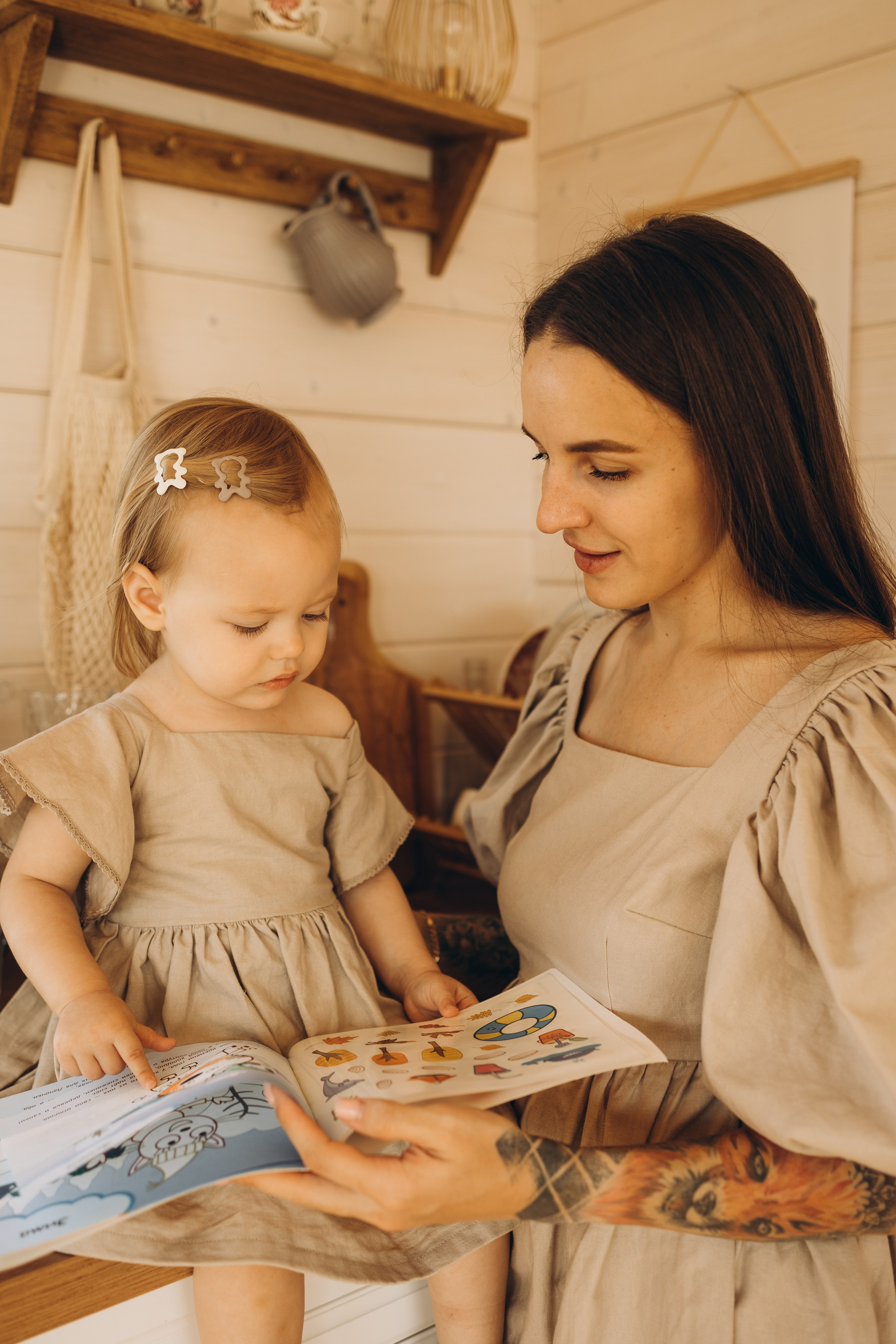 Оля и Мирослава Беседка. Семейный фотограф в Москве Виктория Ястребинская