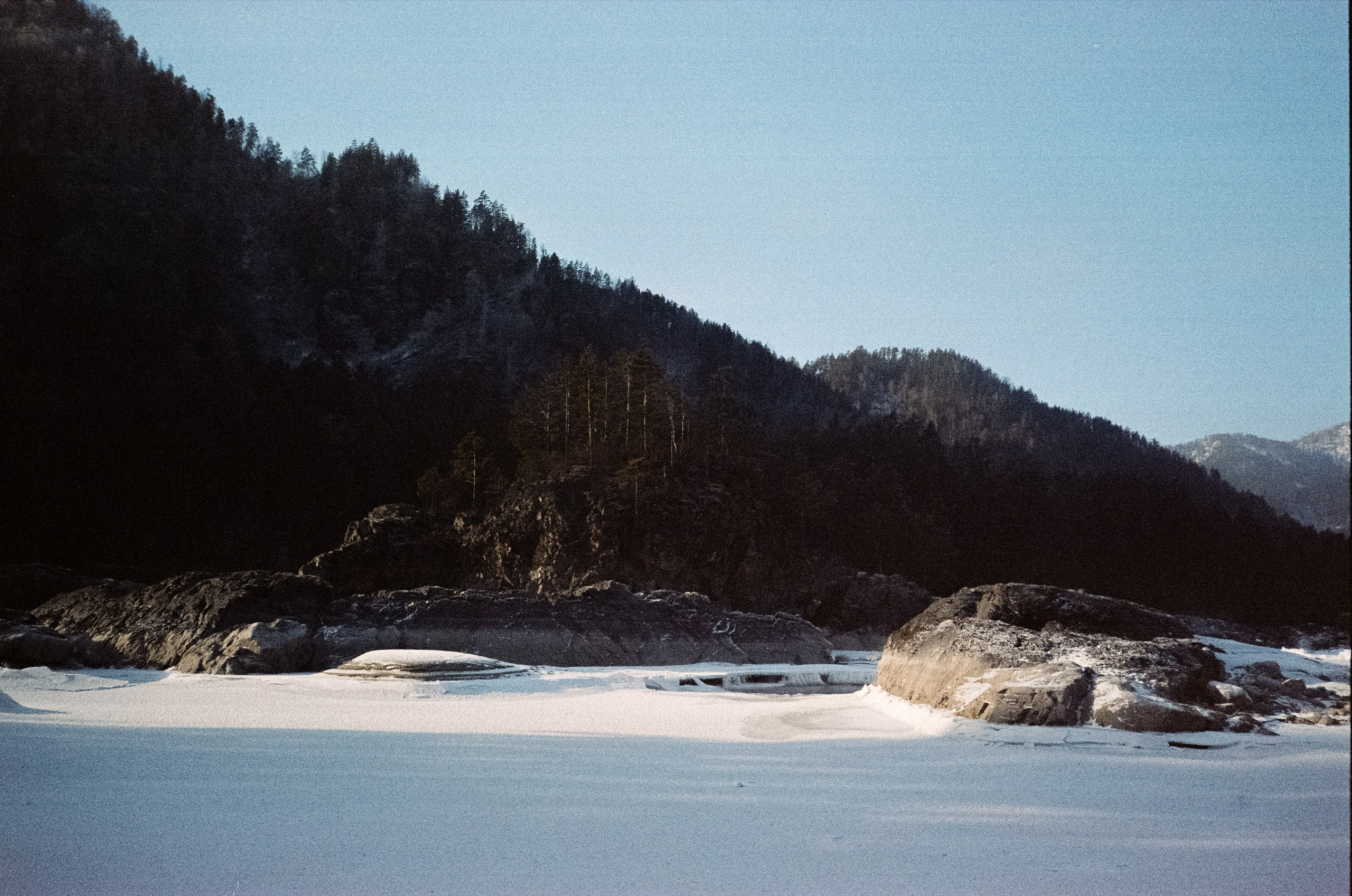 12 декабря: Кедровый остров, Семинская поляна, 13 декабря: поле у верт