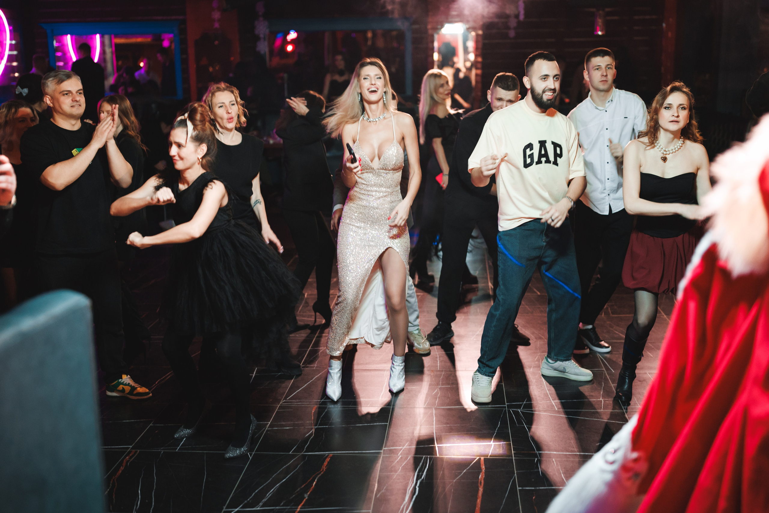 Клубный репортаж. Фотограф Олег Сотник