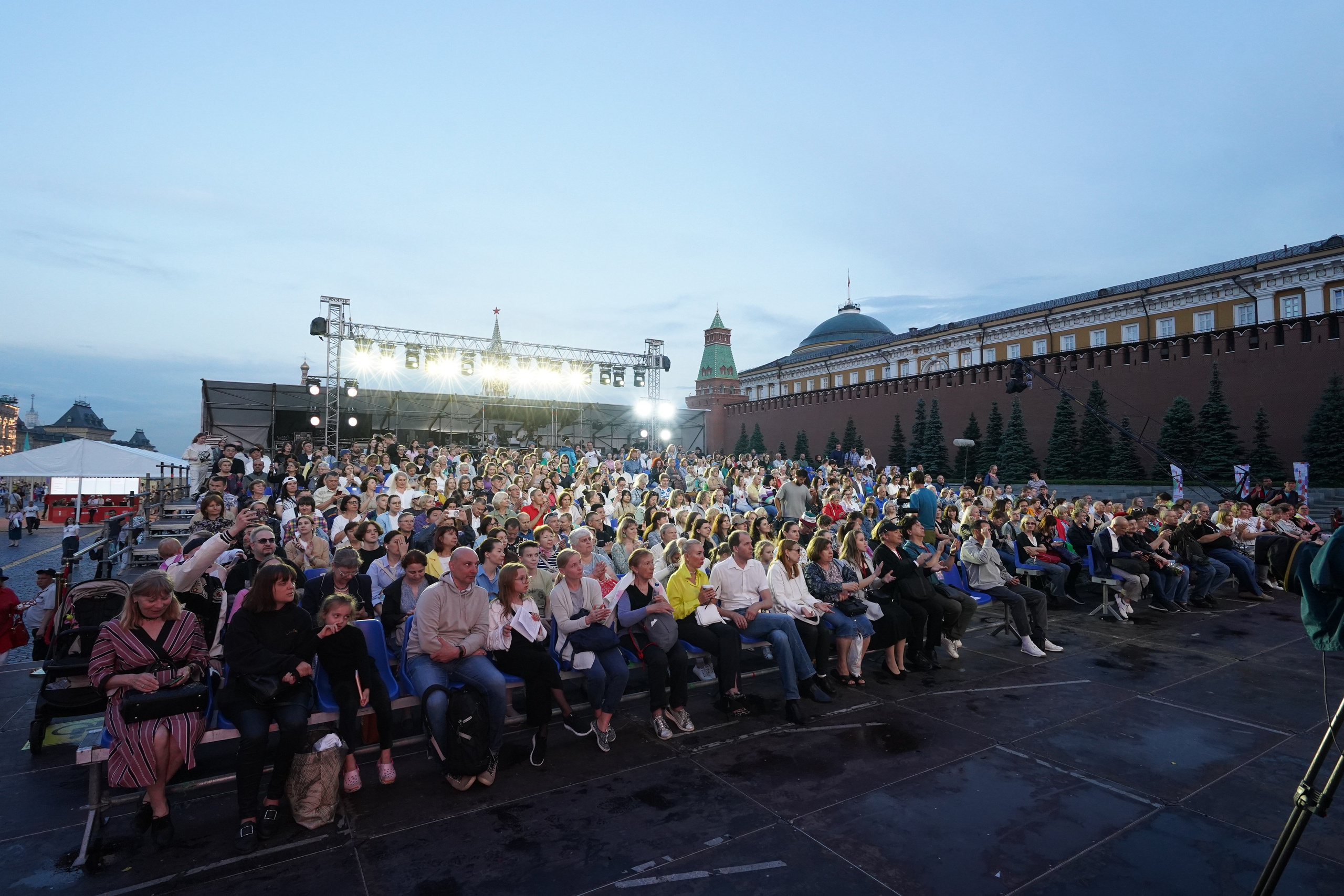 Книжный фестиваль на Красной Площади. Фотограф в Москве — Георгий Чернышов