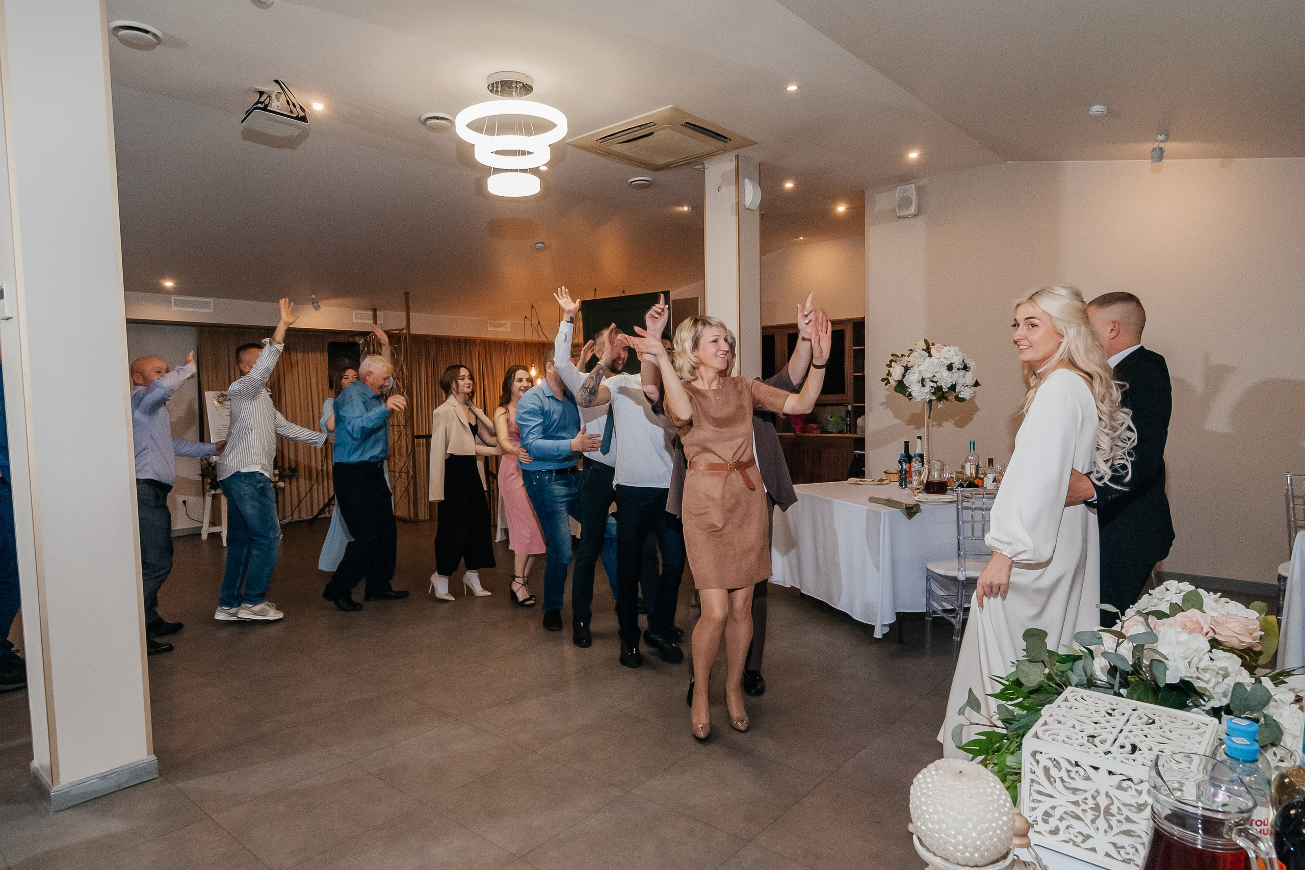 Свадебная съёмка для Екатерины и Андрея (роспись, прогулка, банкет). Свадебный и семейный фотограф г. Ярославль Савинская Анастасия