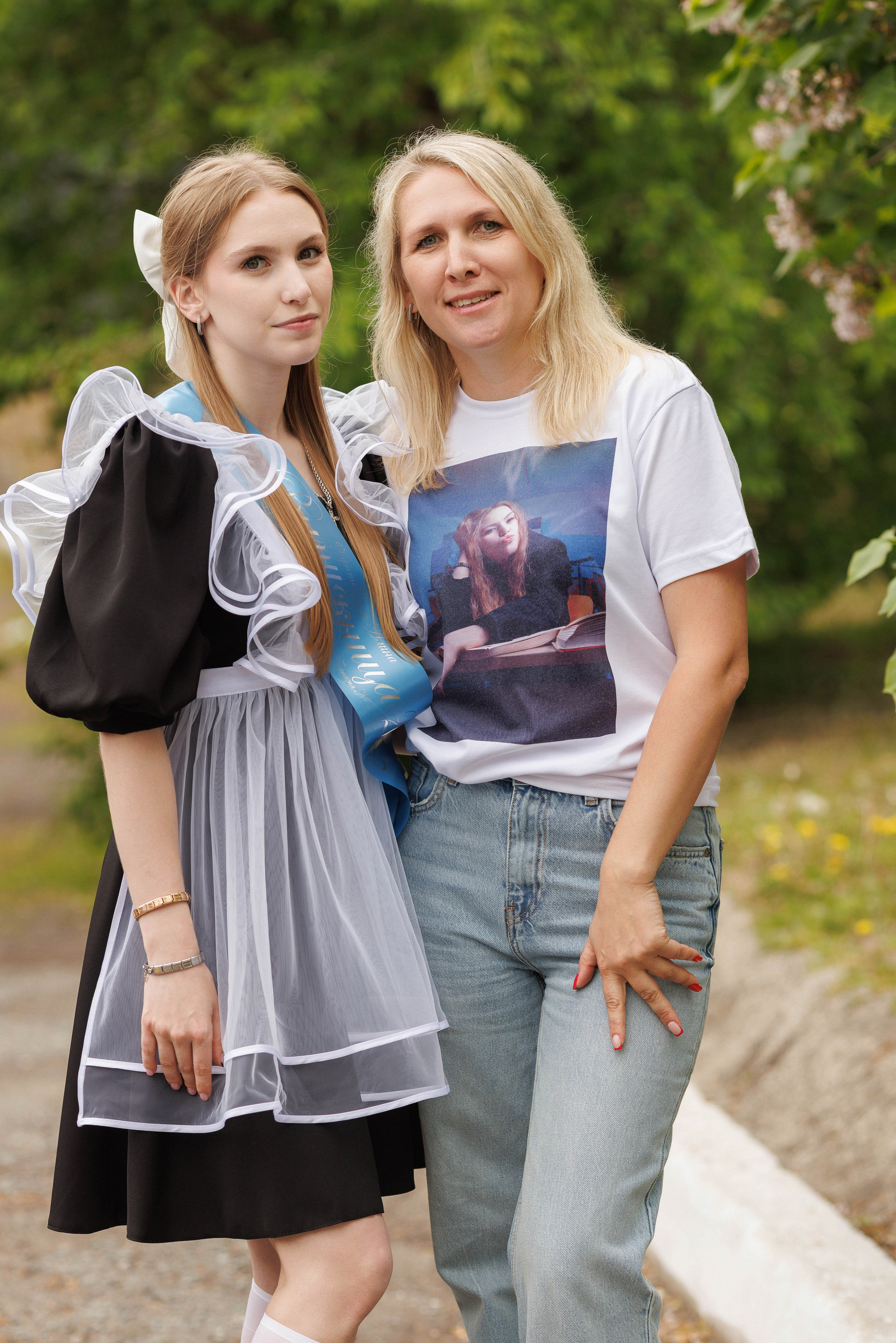 Последний звонок Гимназия Артем. Photoalbum-vl.ru