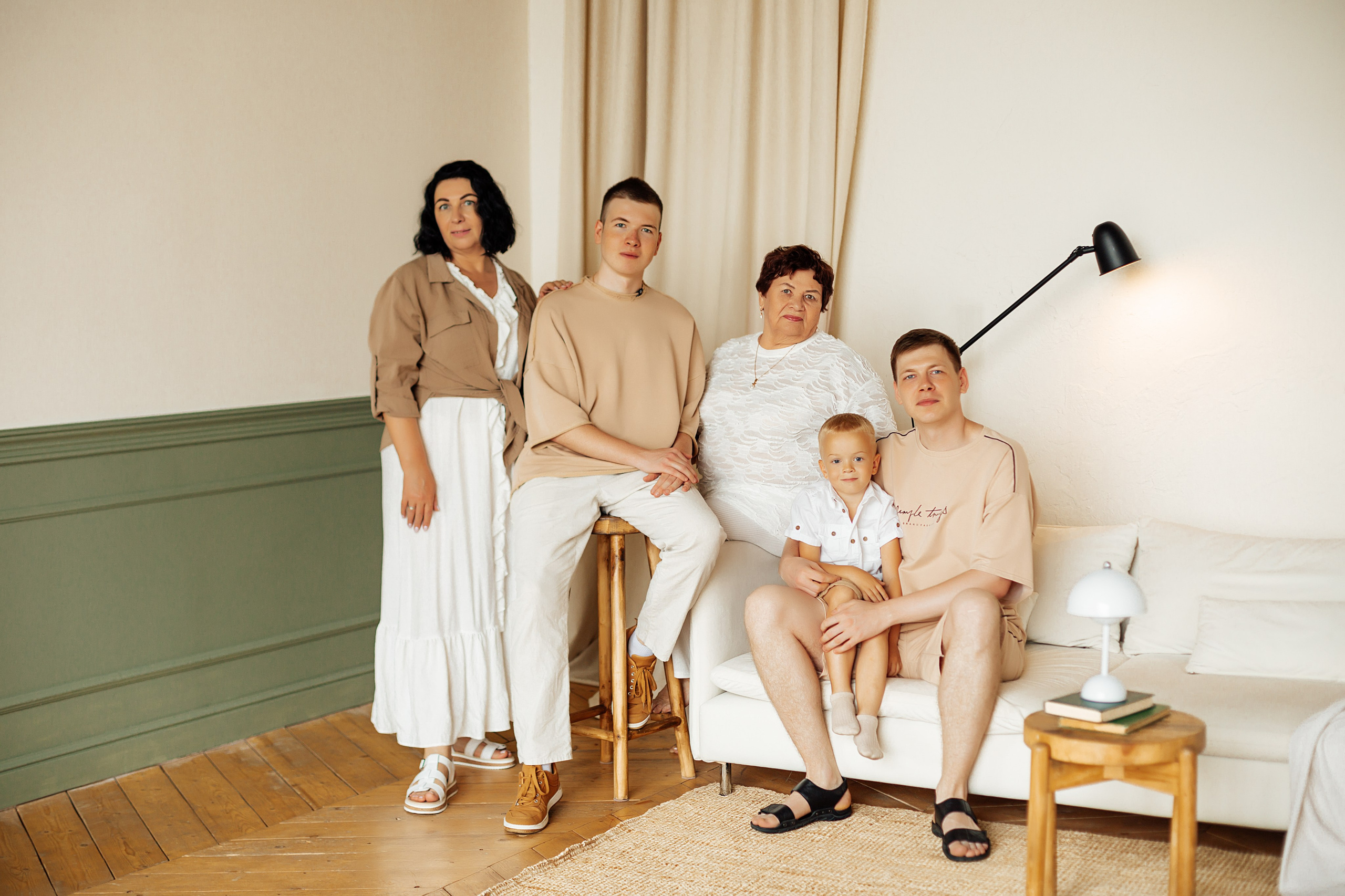 Три поколения. Https://malovafoto.ru