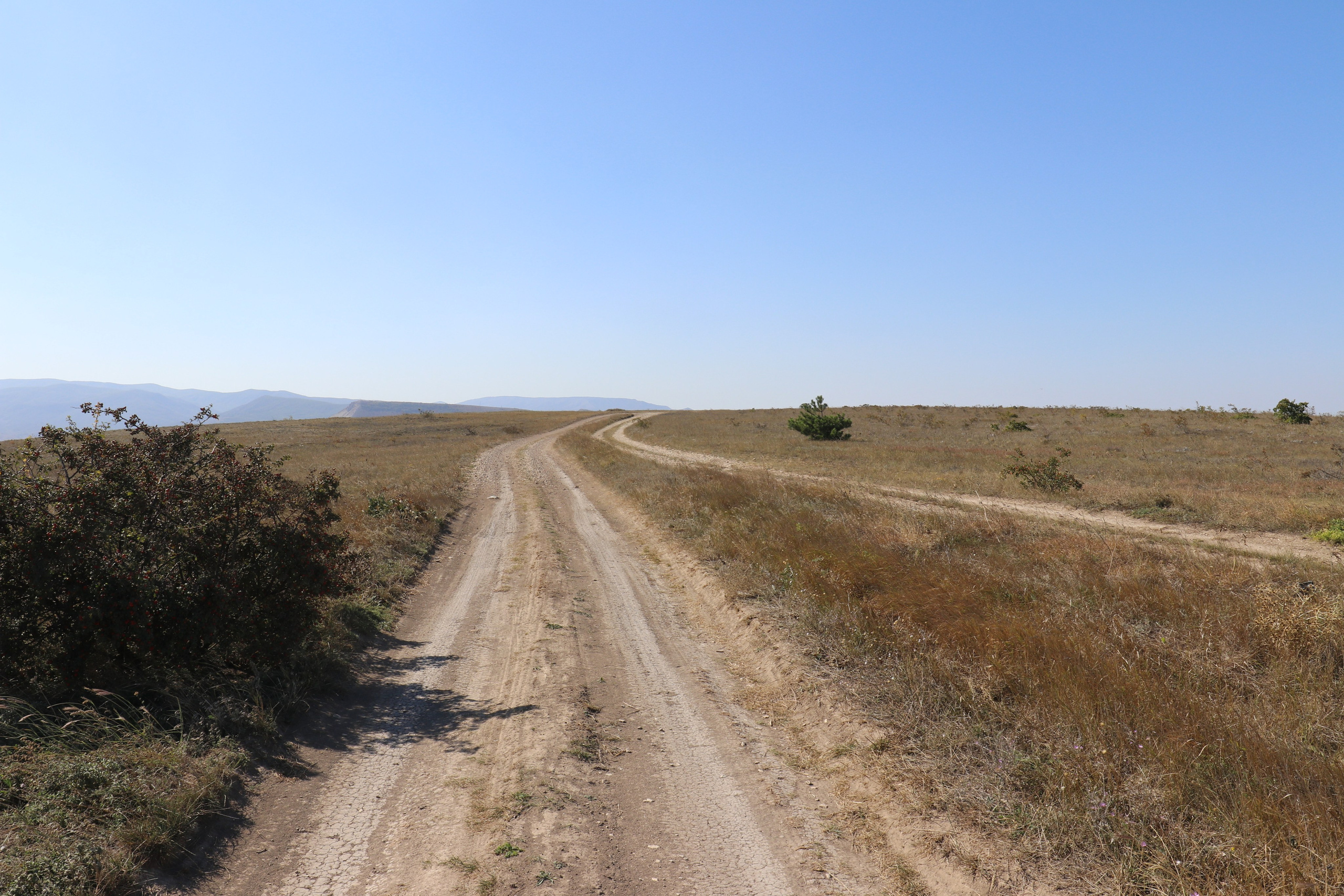 Крым. ЮБК (Судак, Карадаг, гора Клементьева, Меганом, Ильяс-Кая). Сентябрь 2020. Путешественник-фотограф из Санкт-Петербурга Татьяна Свистулина