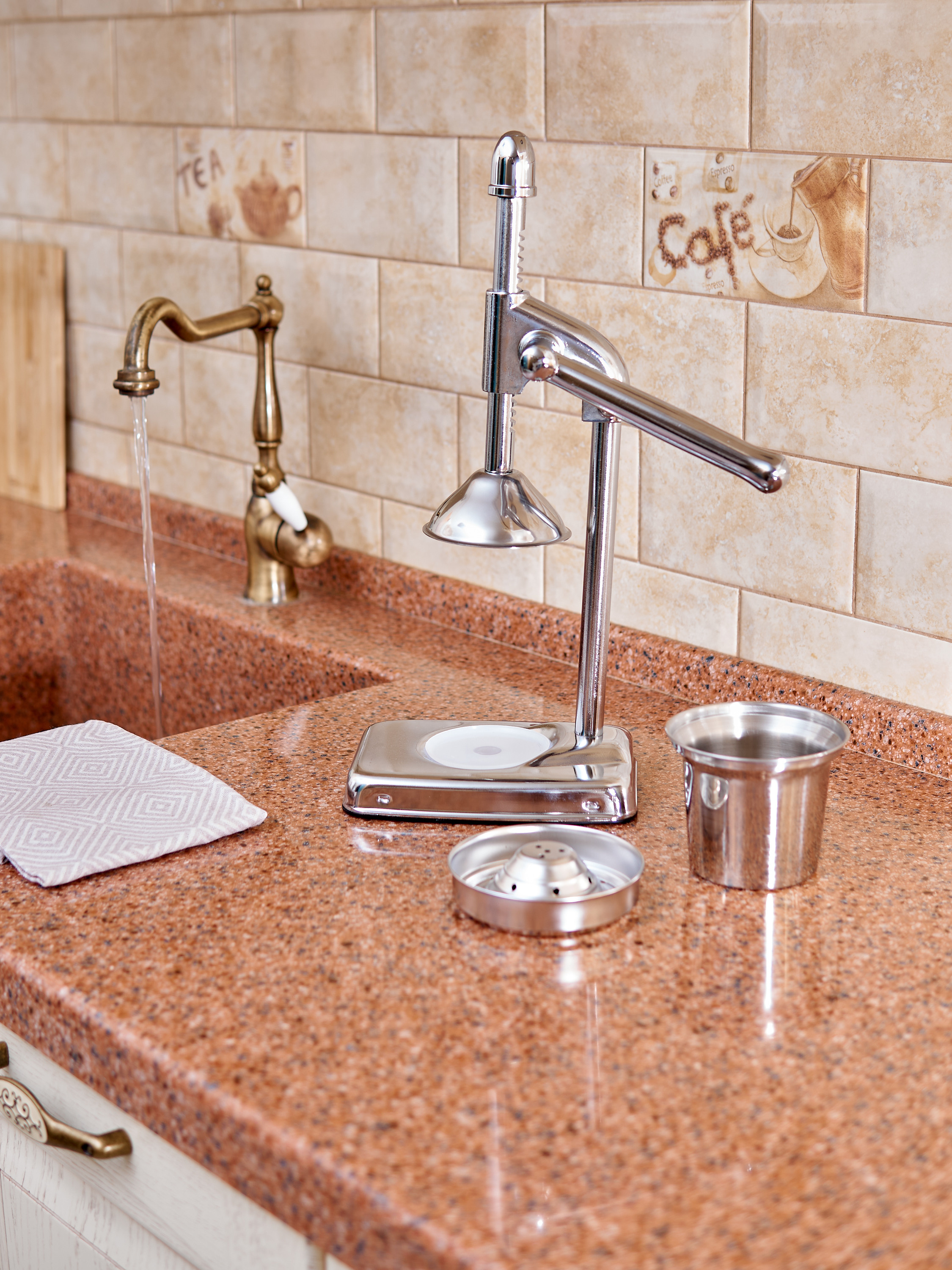 Фотосъёмка соковыжималки для Wildberries