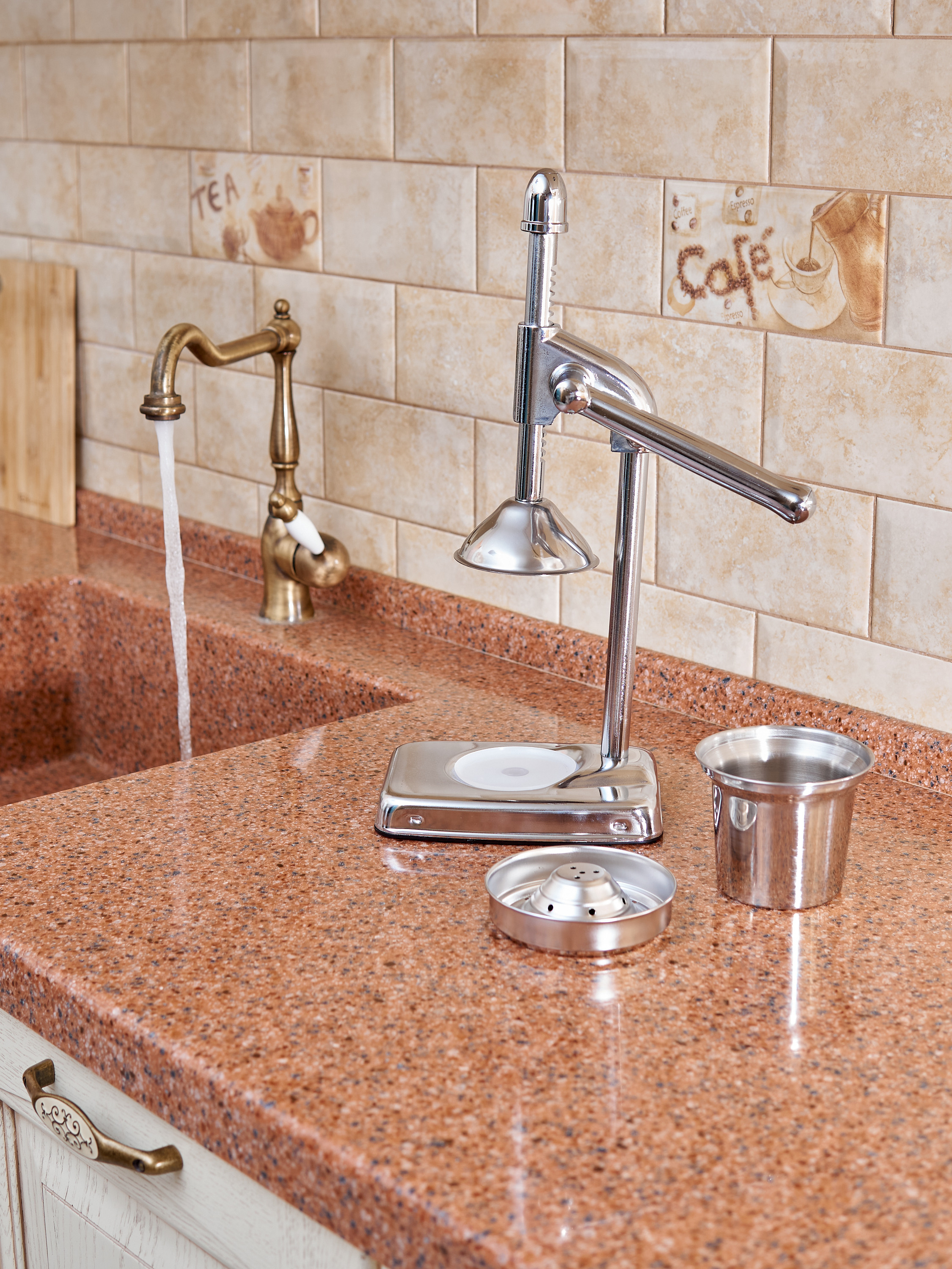 Фотосъёмка соковыжималки для Wildberries