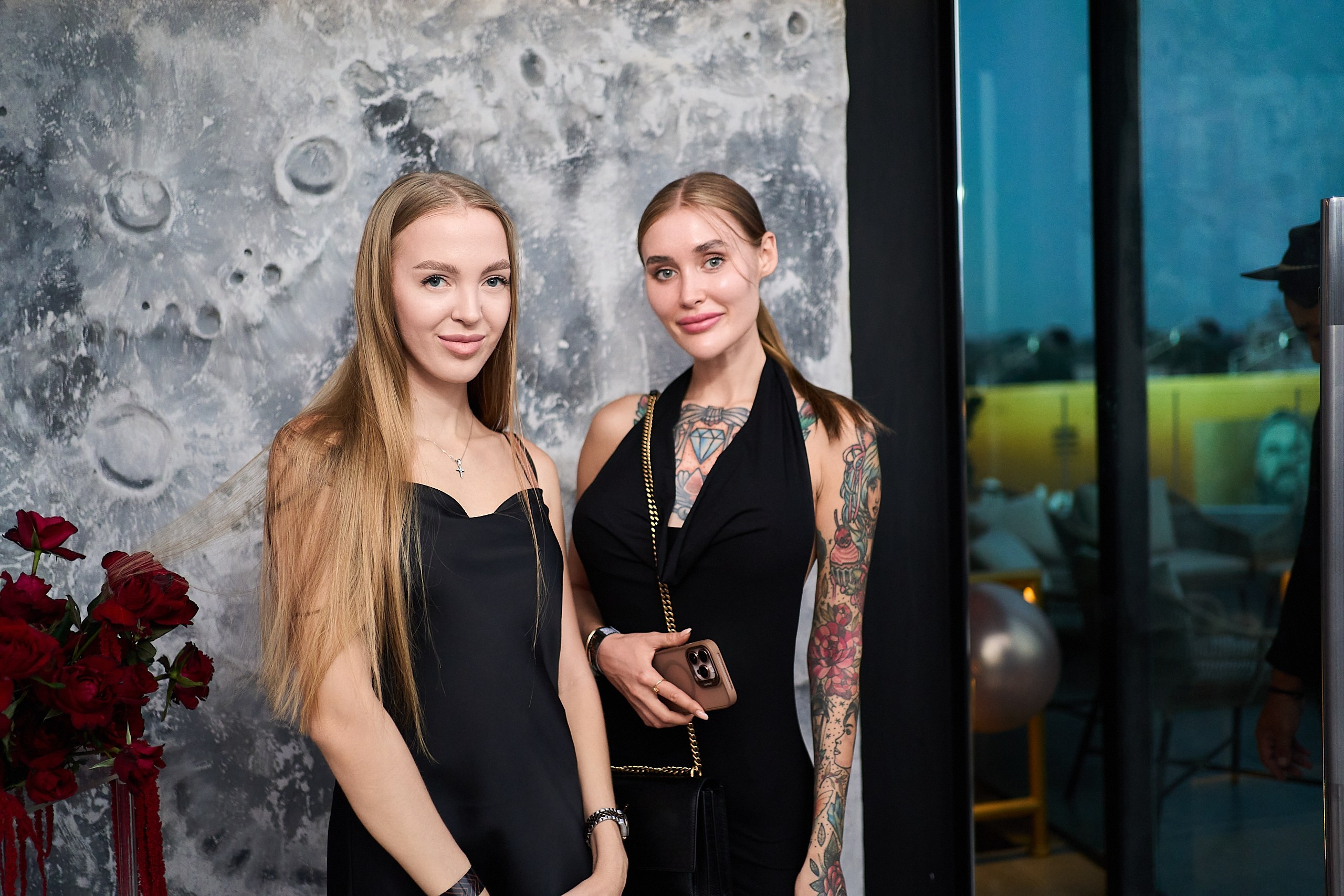 Black silk. Главная