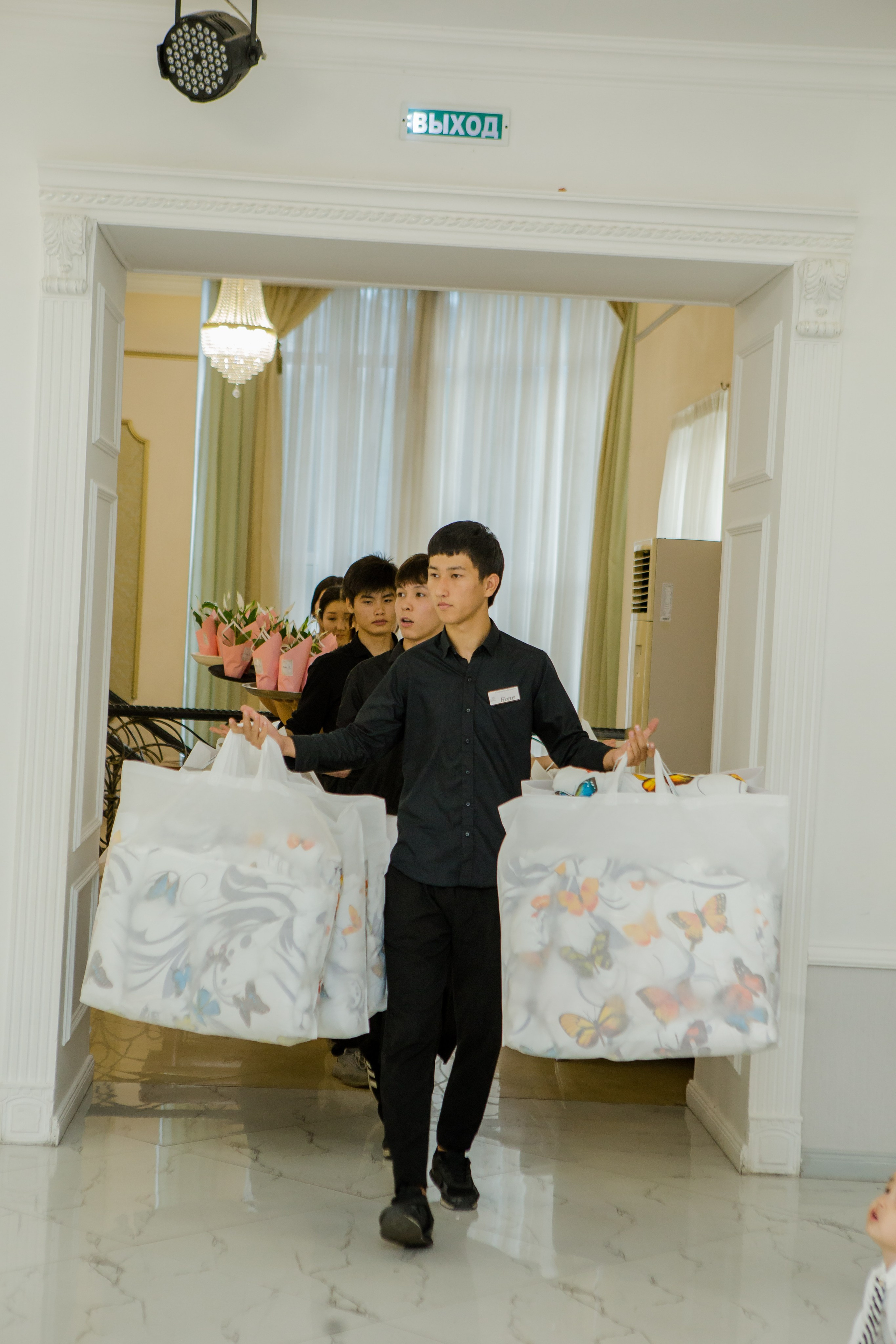 QYZ UZATU ZHADYRA. Свадебный и репортажный фотограф в Астане T.Yertay «Nomad media»