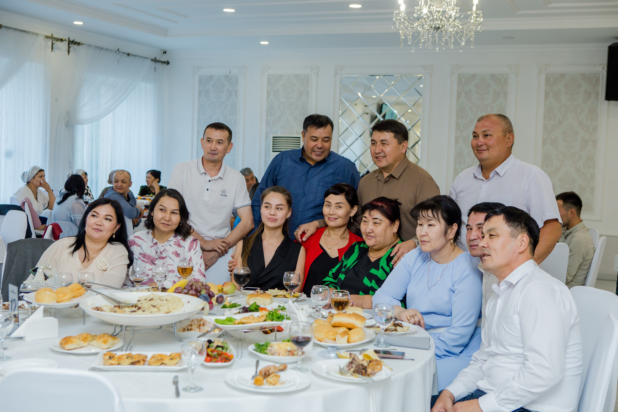 QYZ UZATU ZHADYRA. Свадебный и репортажный фотограф в Астане T.Yertay «Nomad media»