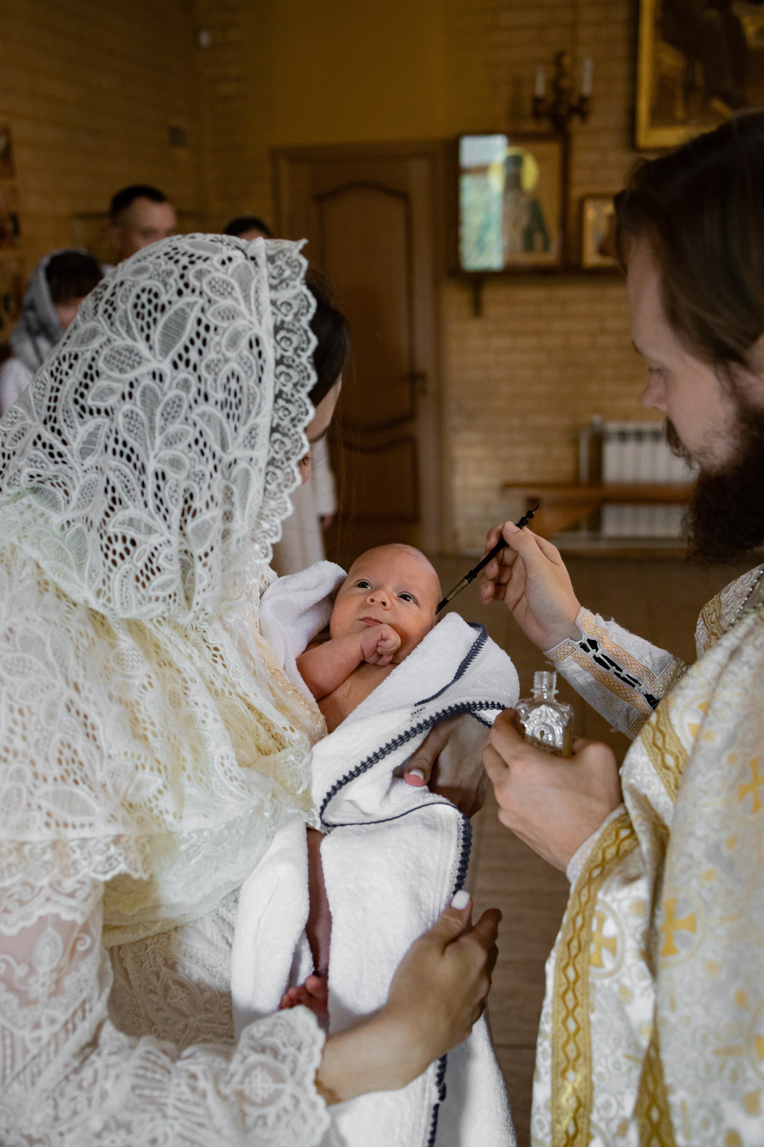 Таинство Крещения Ивана в Церкви Архангела Михаила. Детский и семейный фотограф в Пушкино, Мытищи, Москва Сергеева Светлана