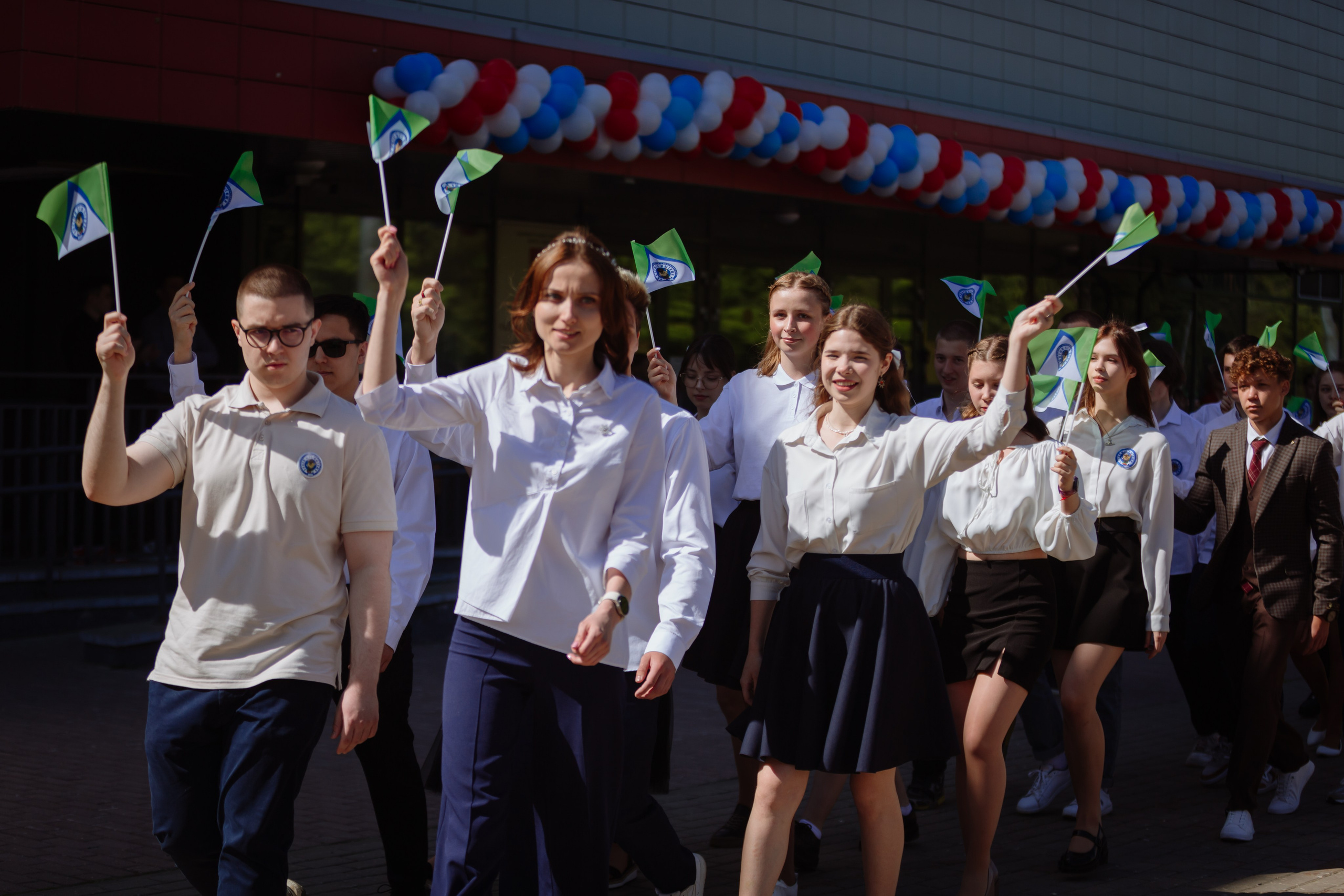 Последний звонок 2024 (2 часа фотосъемки). Профессиональный фотограф Надежда Антонова
