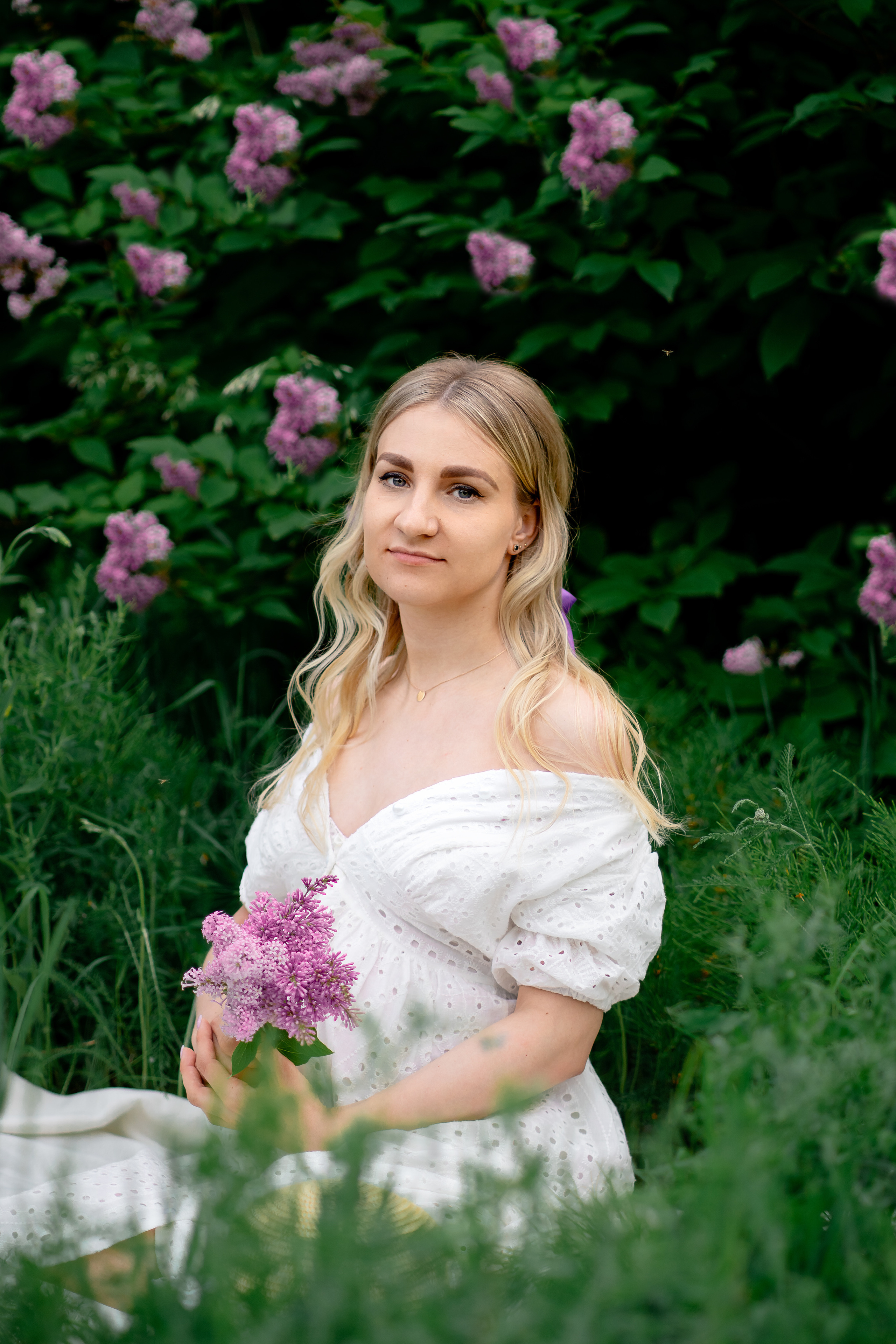 Женский портрет в цветущей сирени. Анастасия Подольская: фотограф из Иркутска