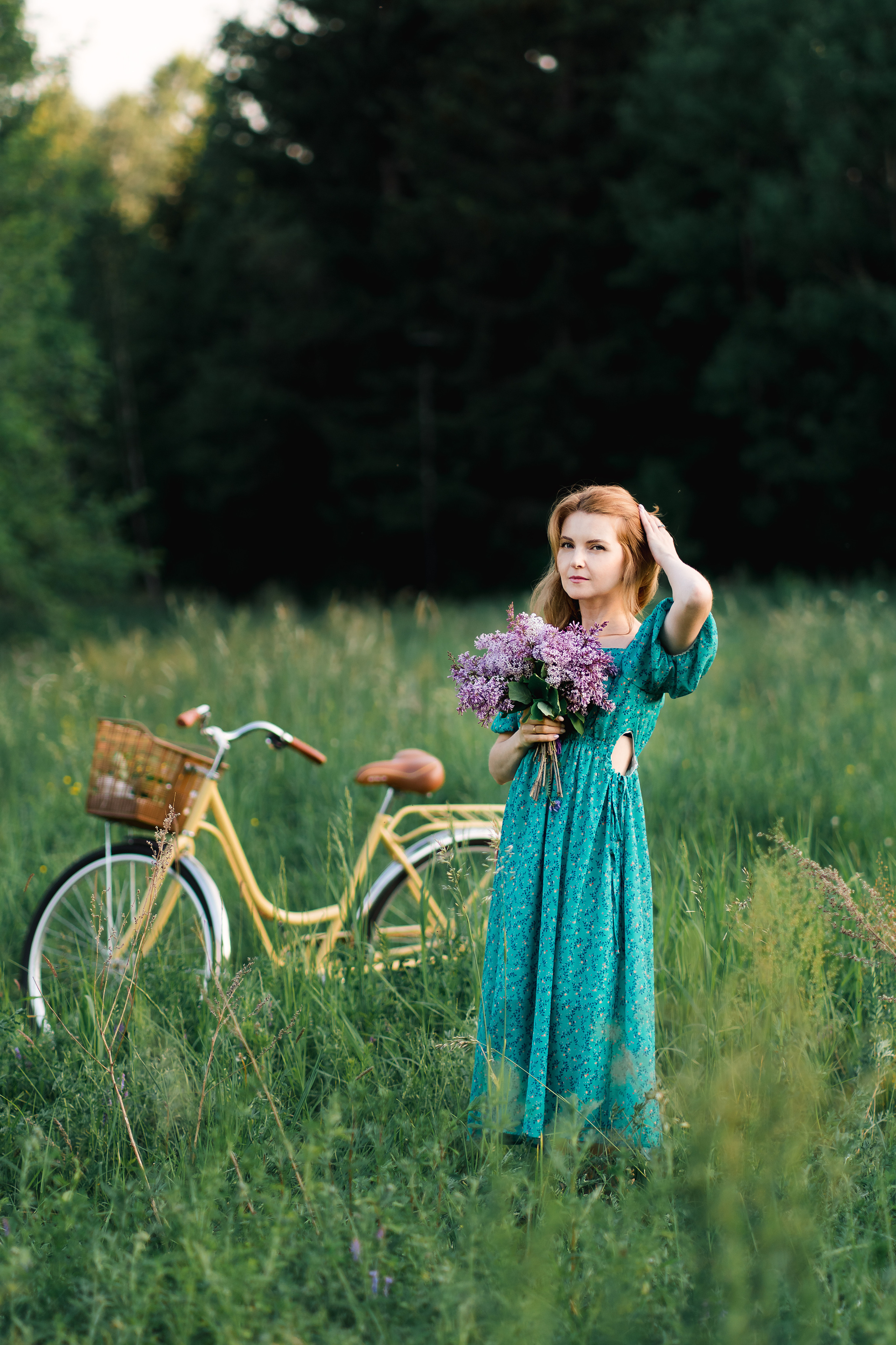 Фотосессия с велосипедом и сиренью. Анастасия Подольская: фотограф из Иркутска