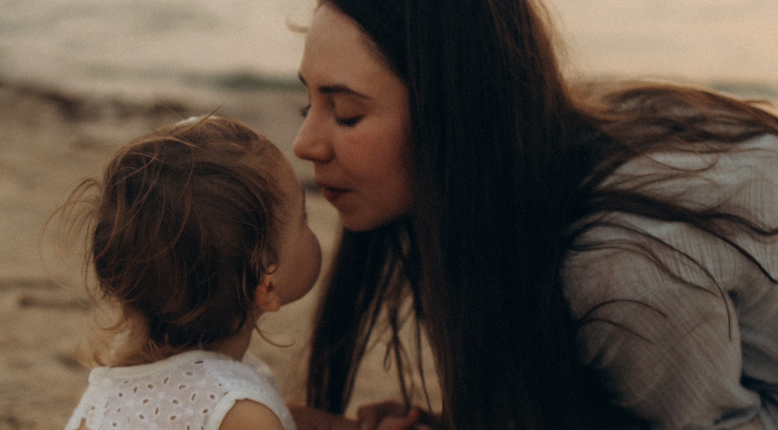 Family lifestyle outside. Family photographer Daria Ugolkova