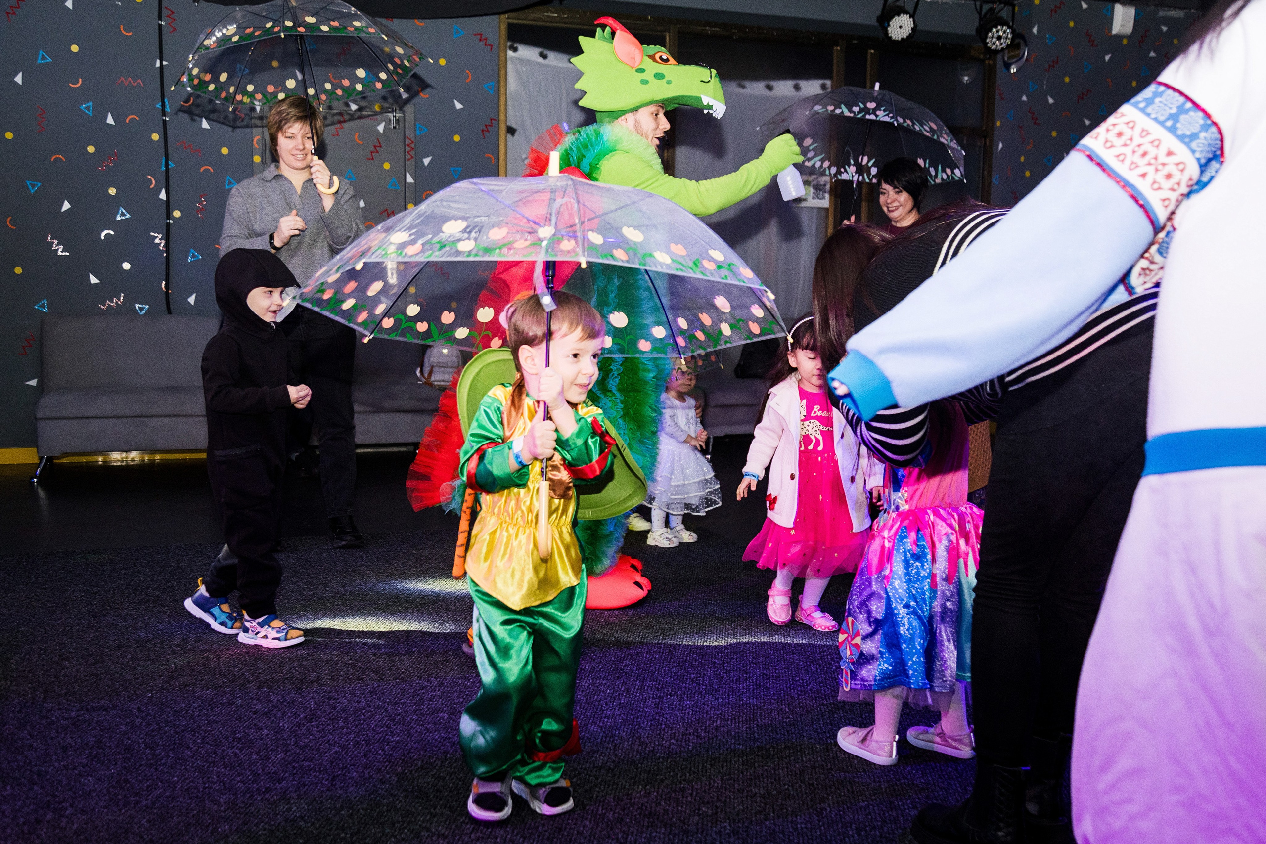 Новогодние утренники. Детский фотограф видеограф в Хабаровске Михаил Орлов