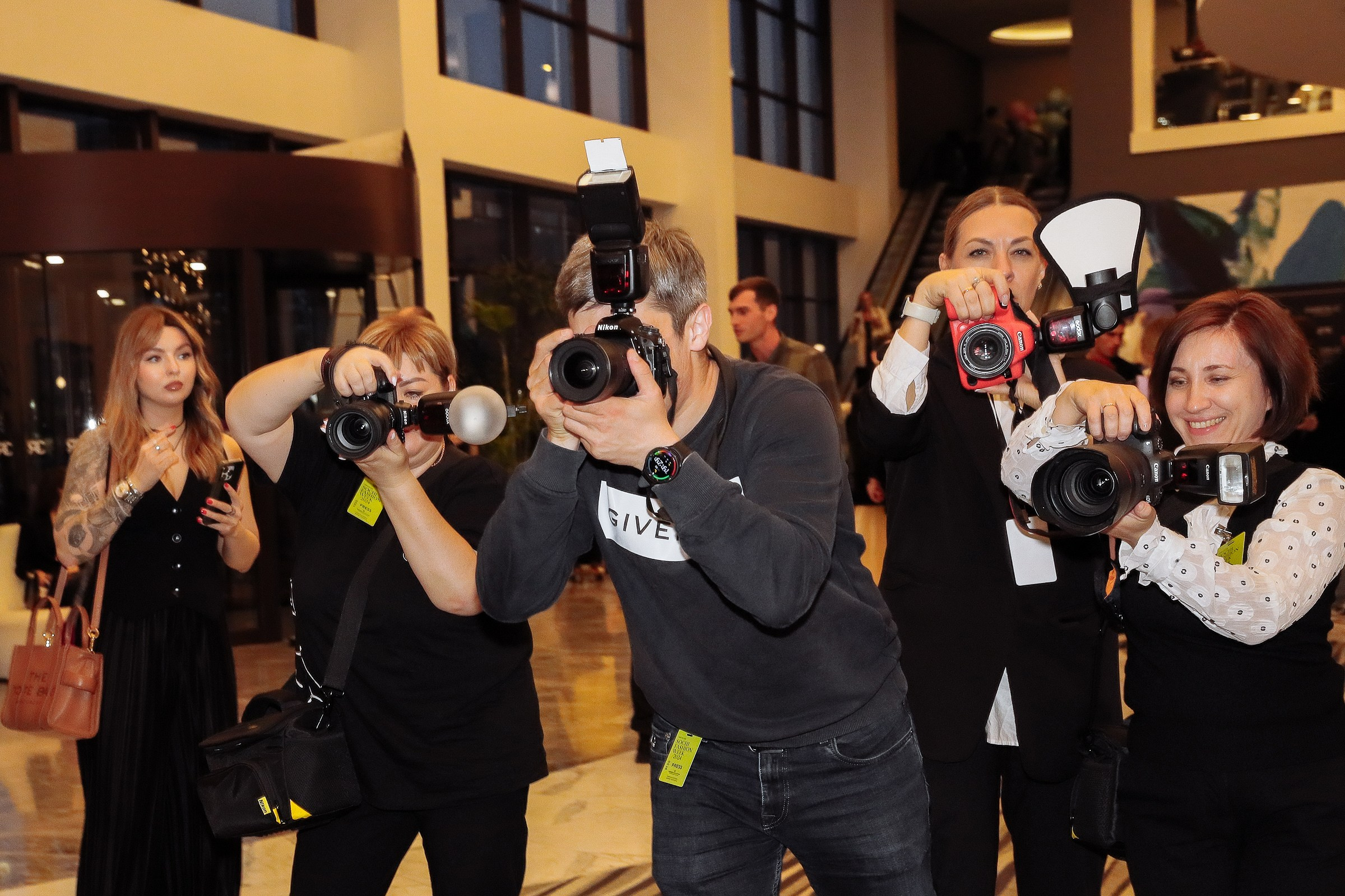 Sochi Fashion Week май 2024. Professional photographer in Sochi Victoria Joy. Teaching Photography