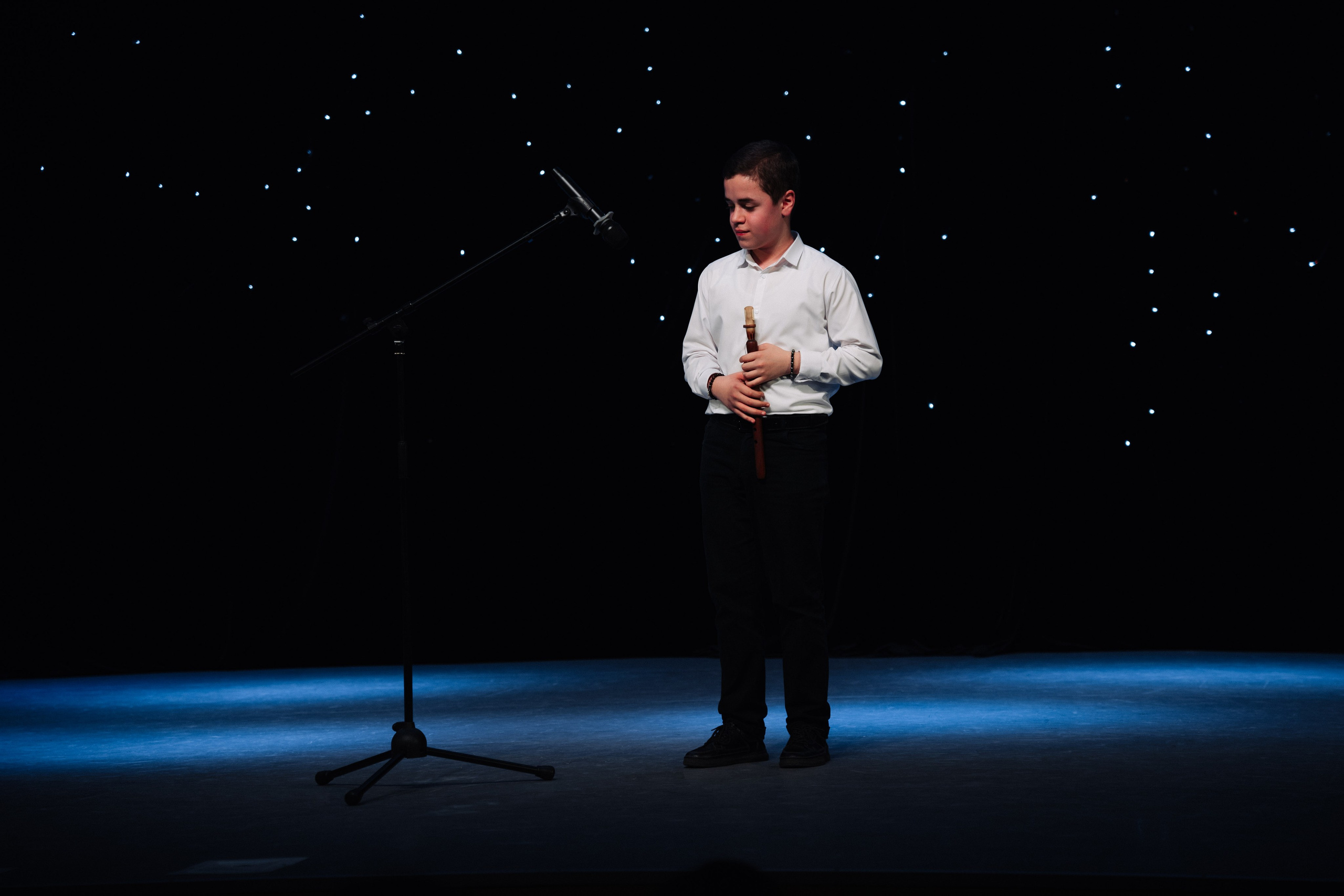 Благотворительный концерт в помощь Артему Сардаряну. Фотограф Артем Севостьянов. Профессиональная фотосъемка в Ногинске, Москве, Московской области и за границей