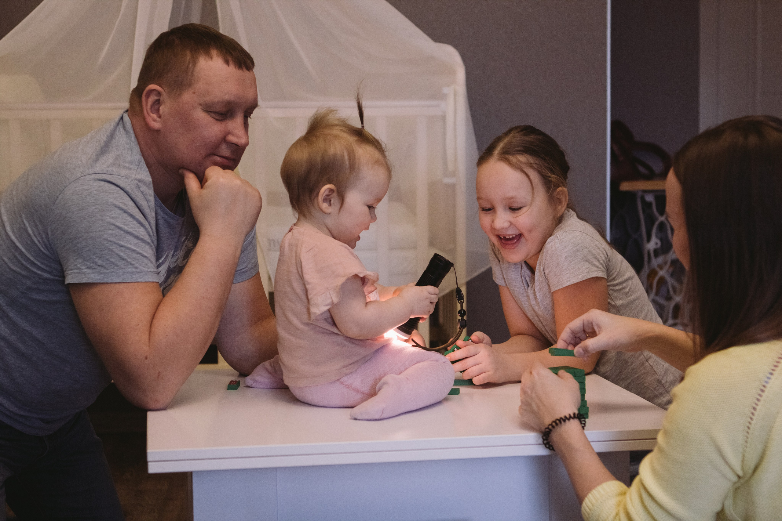 Домашняя семейная съемка. Репортажный фотограф в Санкт-Петербурге. Фотограф на мероприятие в СПБ