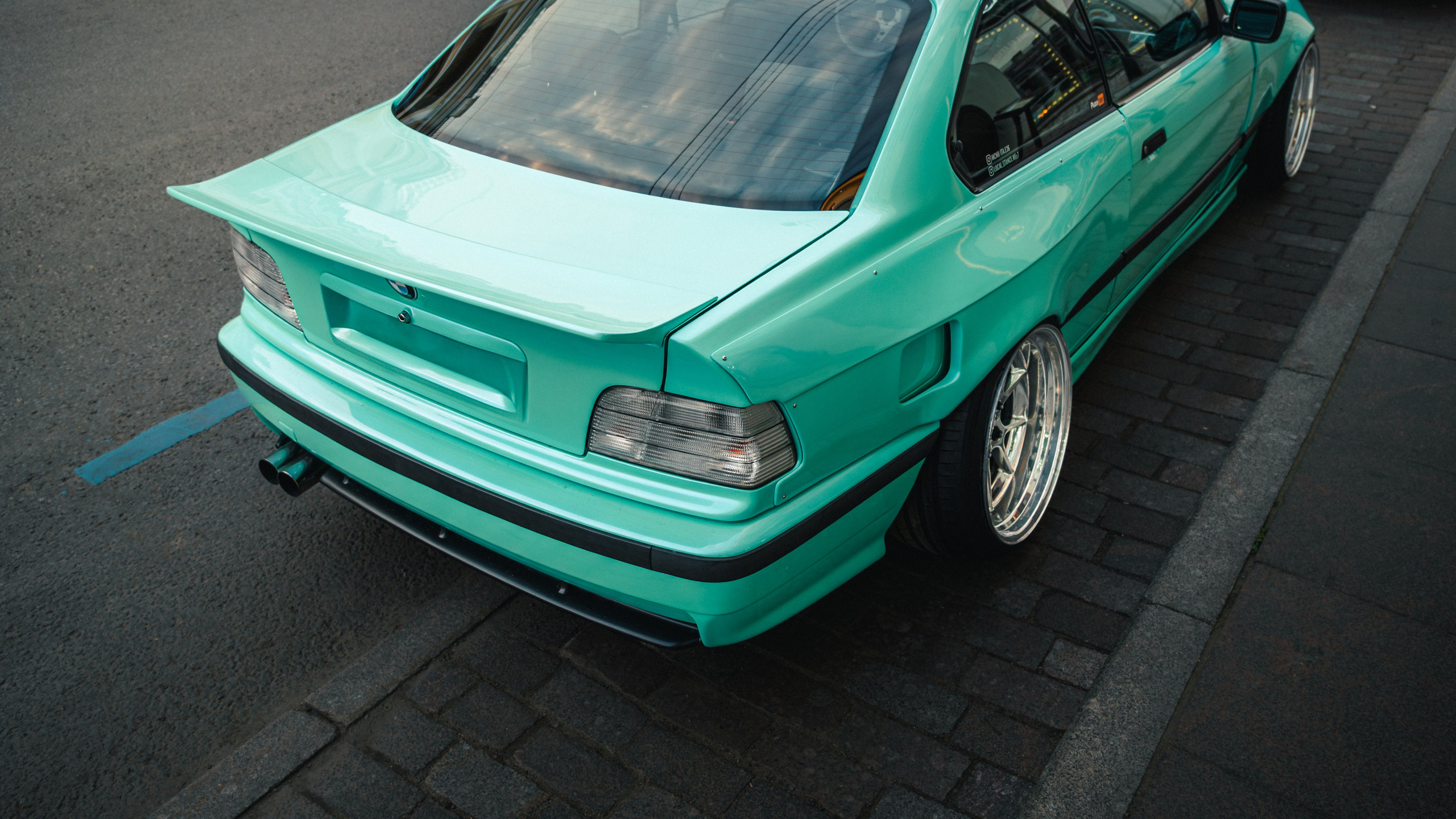 BMW E36. Valya Fleks