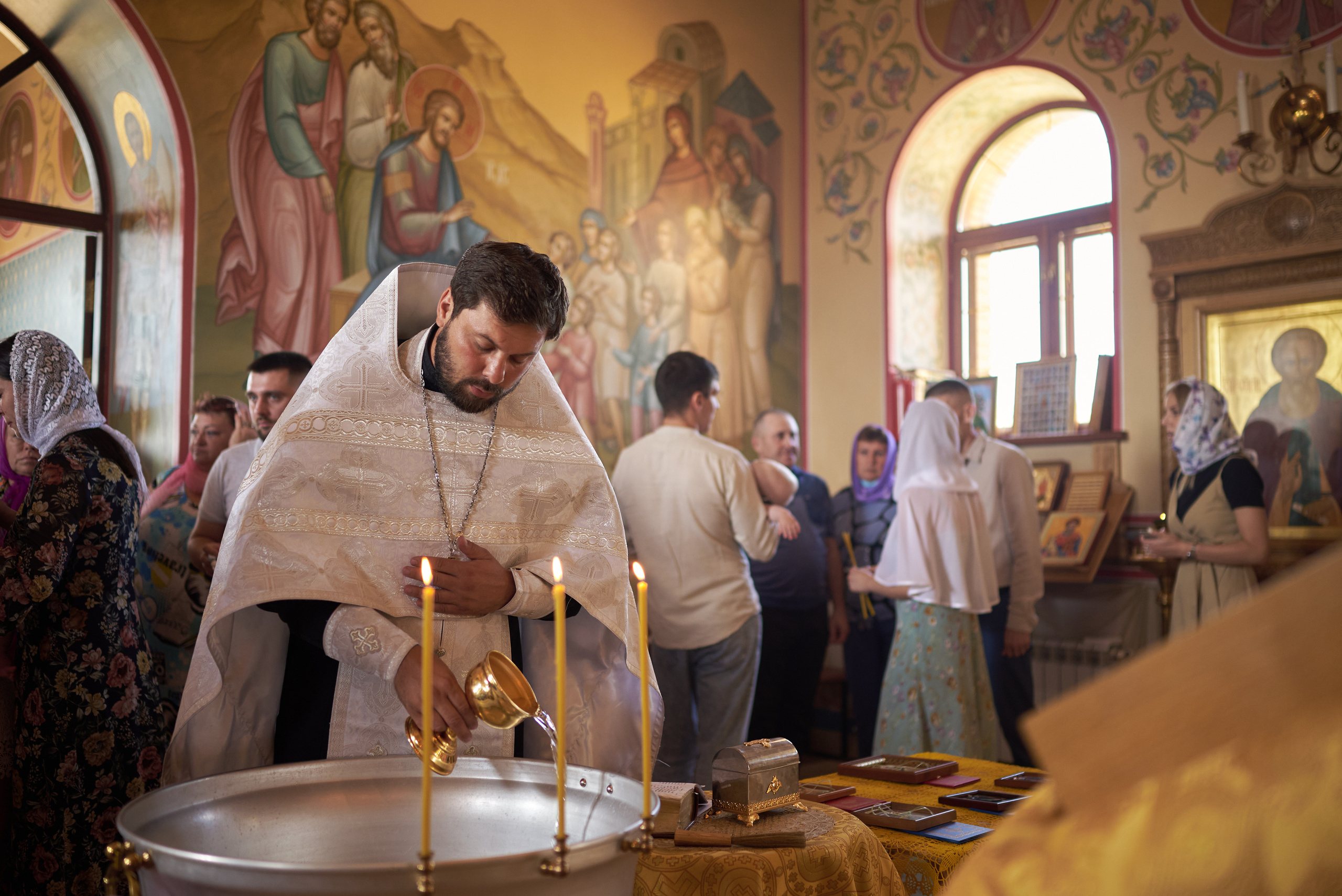 Фотограф на крещение, найти фотографа, Старый Оскол, хочу фотографа. Профессиональный фотограф Старый Оскол, Губкин — свадьба, венчание, крещение, юбилей и день рождения