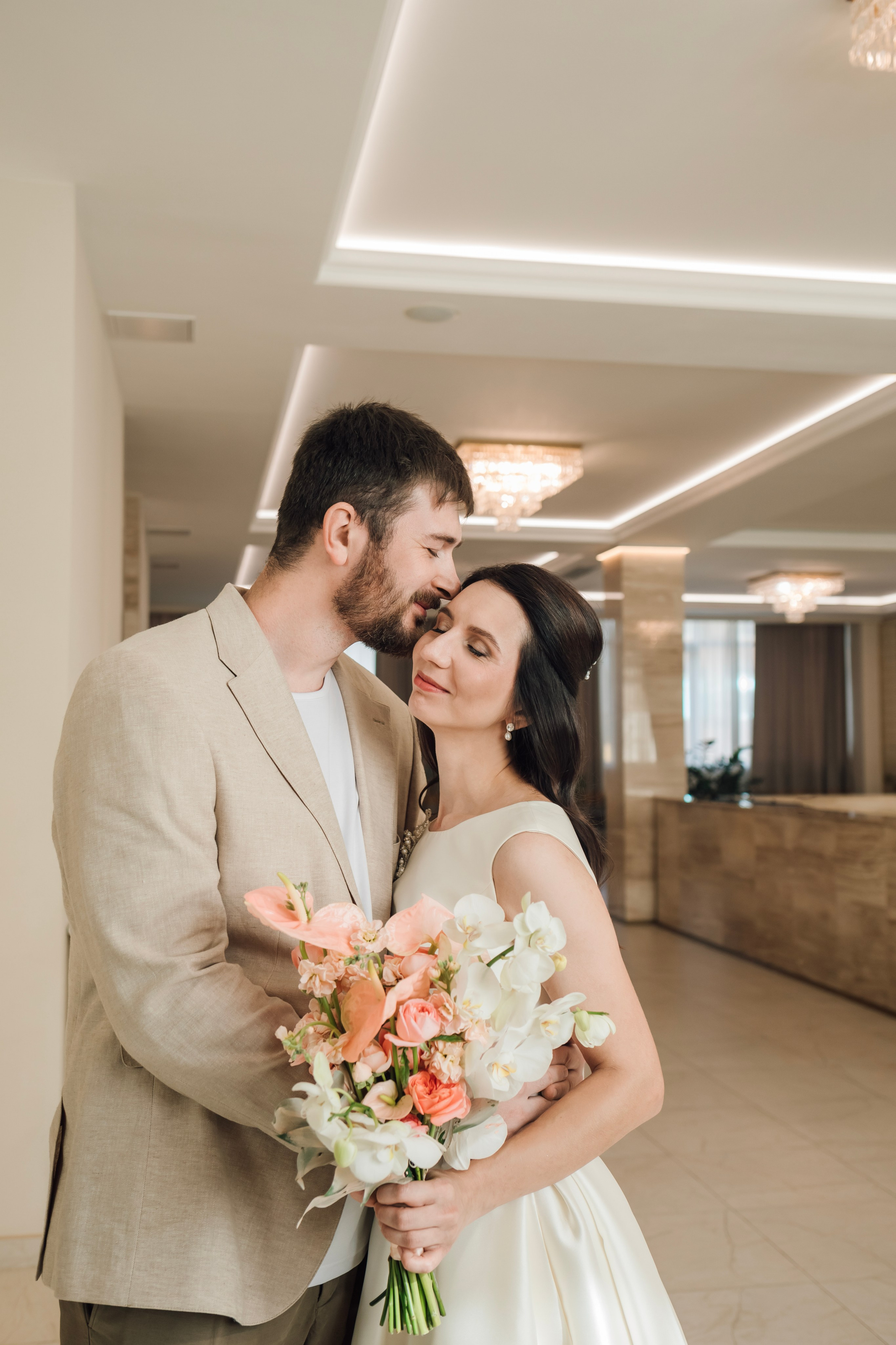 Таня и Миша. Свадьба в лофте. Свадебный и семейный фотограф в Москве Евгения Лисина