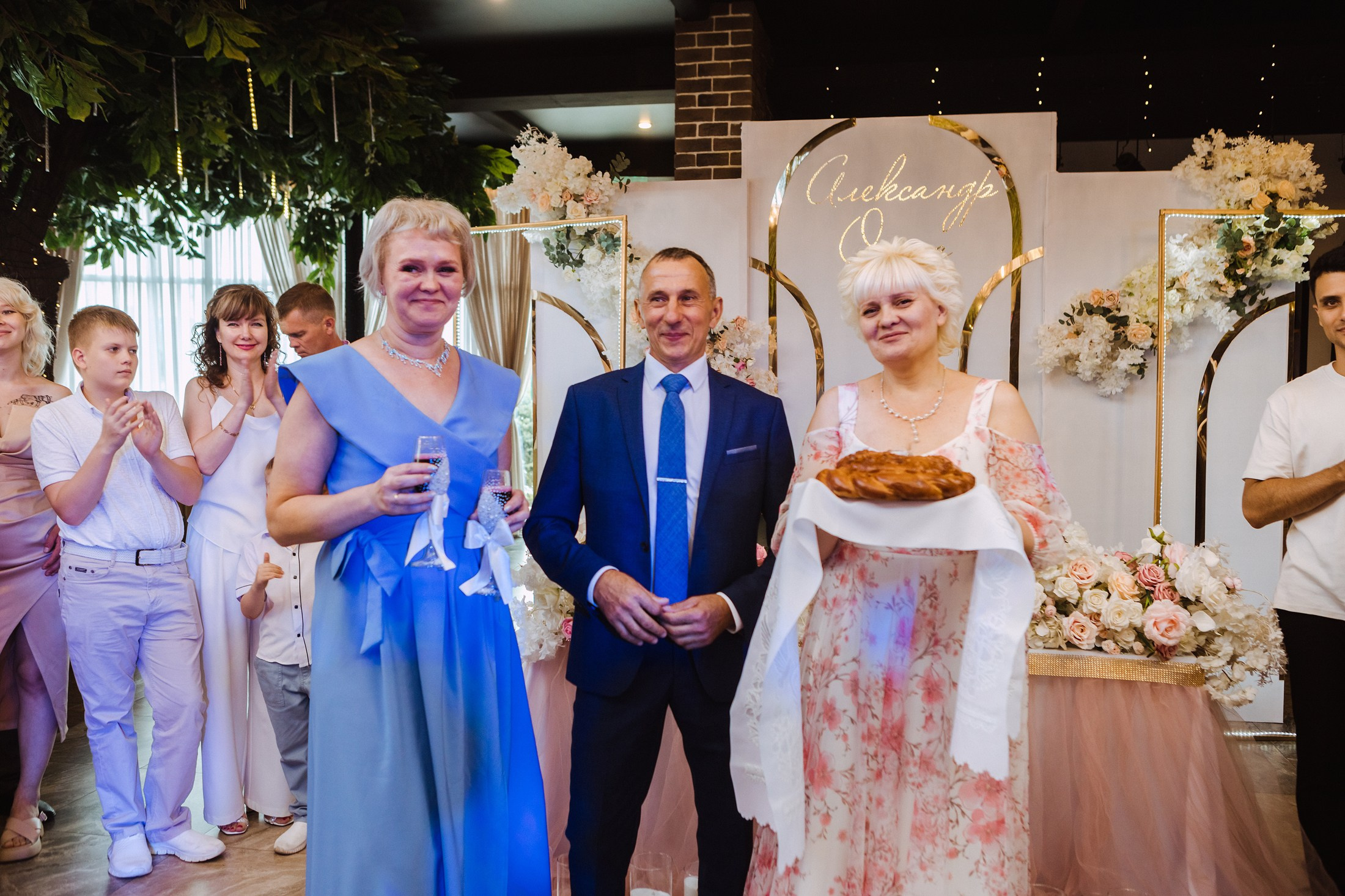 Александр и Ольга. Фотографы в городе Волгограде — Людмила Агеева и Алексей Околелов