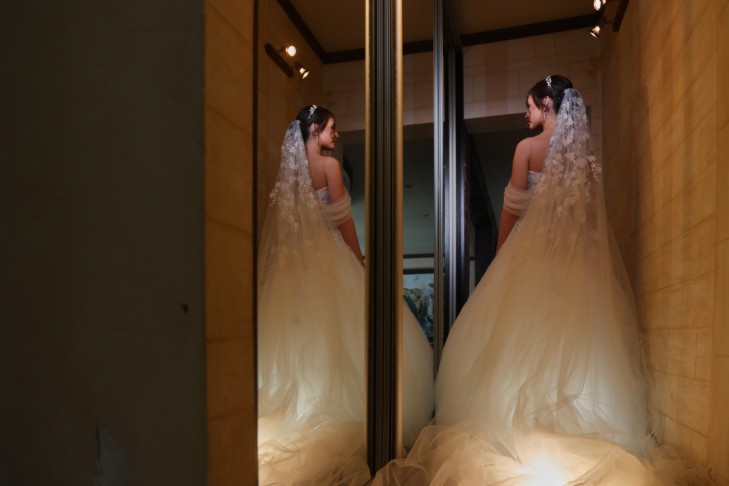 Профессиональные Свадебные фотографии в Самаре. Креативные свадебные фотографии в Самаре. Не как у всех свадебные фотографии в Самаре. Фотограф Олег Слеб в Самаре