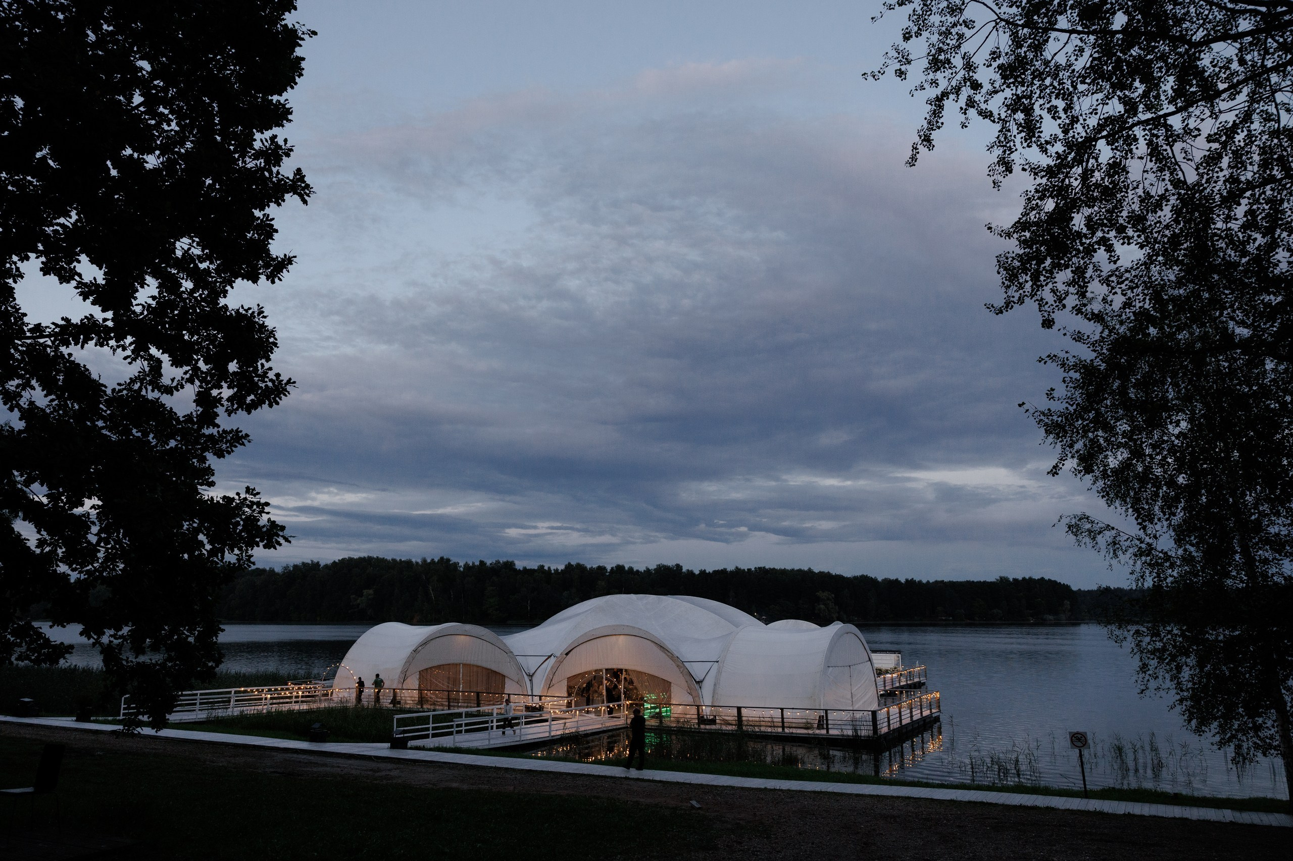 На берегу. Свадебный и семейный фотограф в Твери, Москве, Санкт-Петербурге