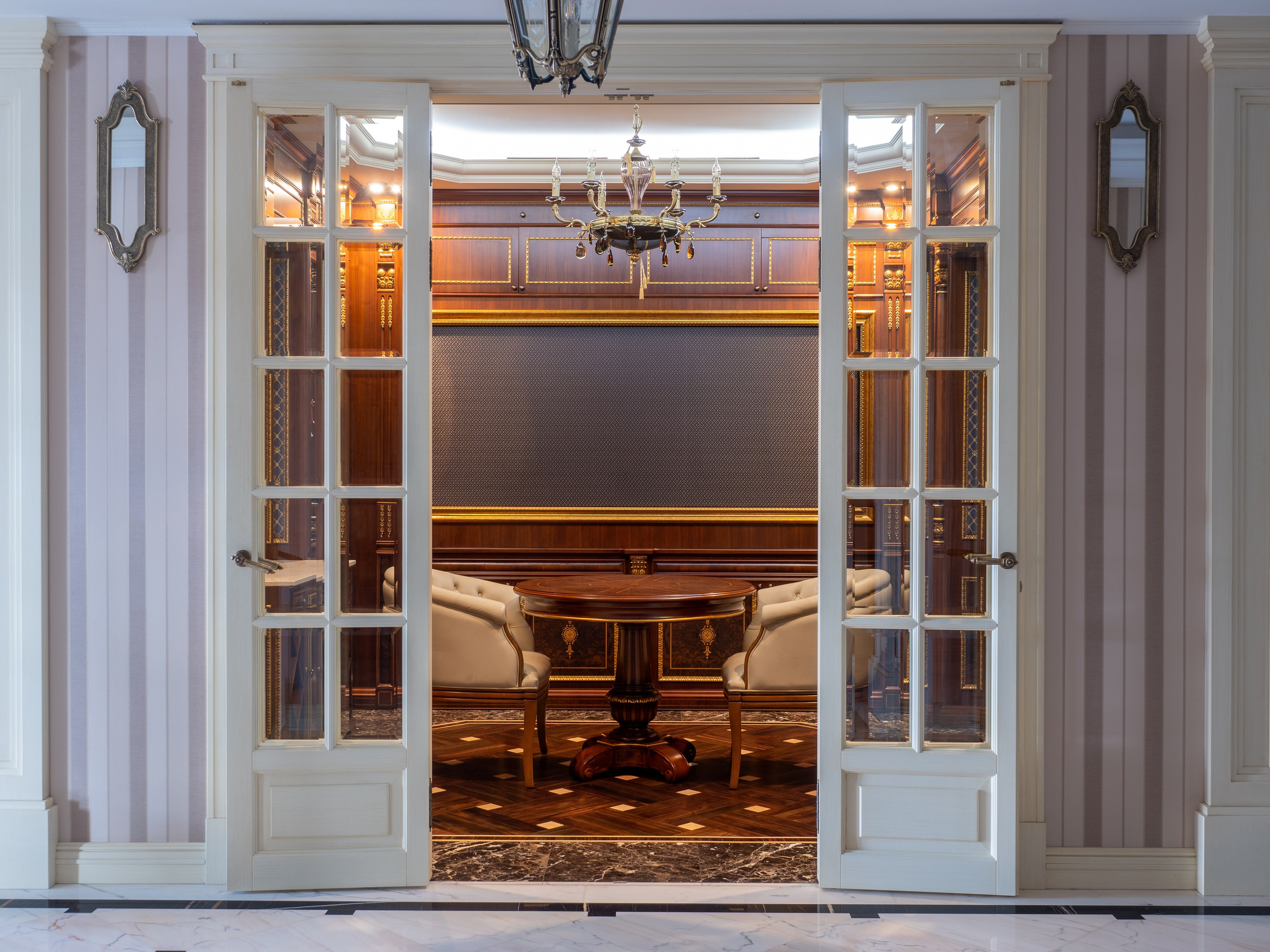 Дом на Воскресенской набережной. Сидоров Артем