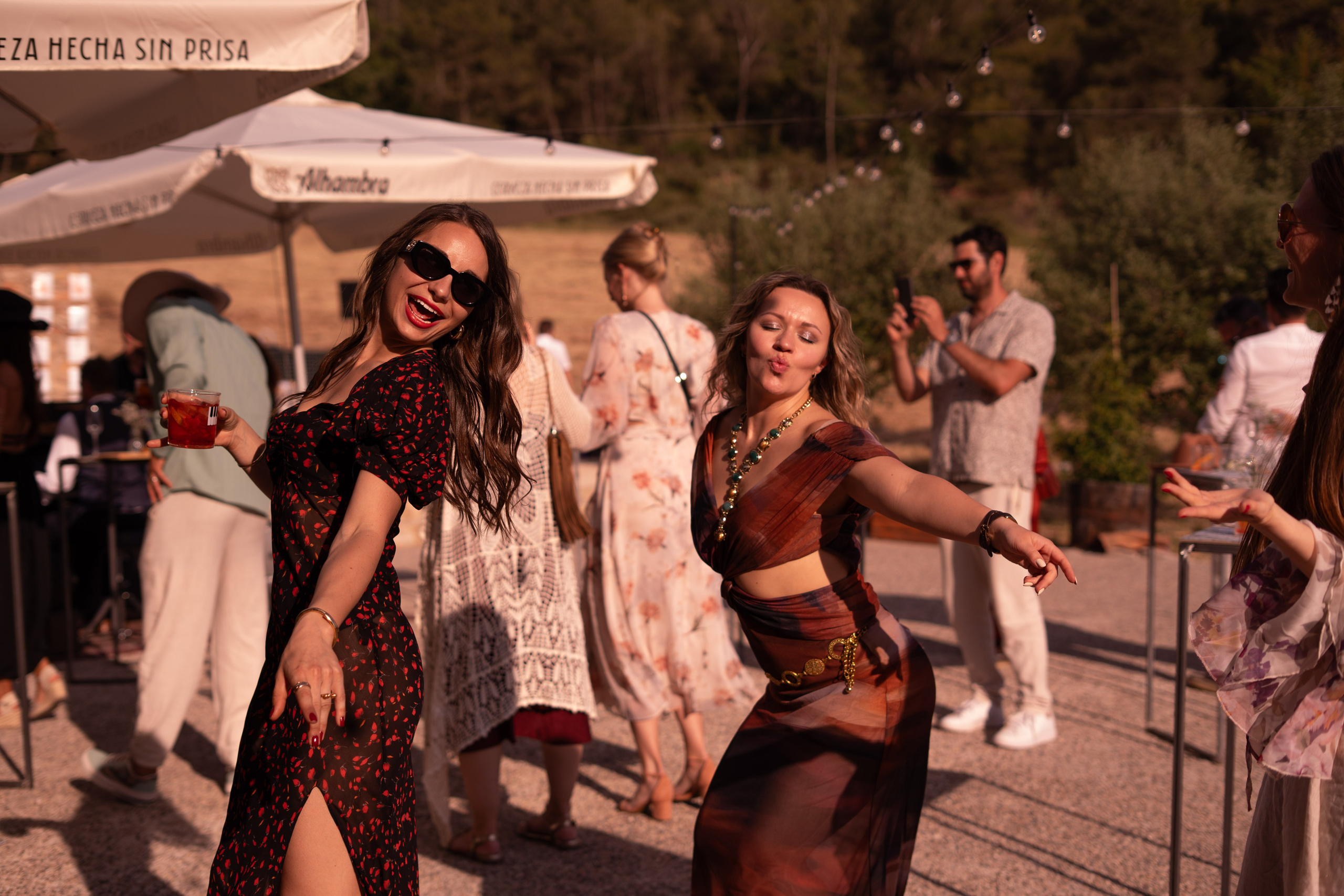 Stasy and Roberto. Wedding Photographer in Barcelona and Medellin