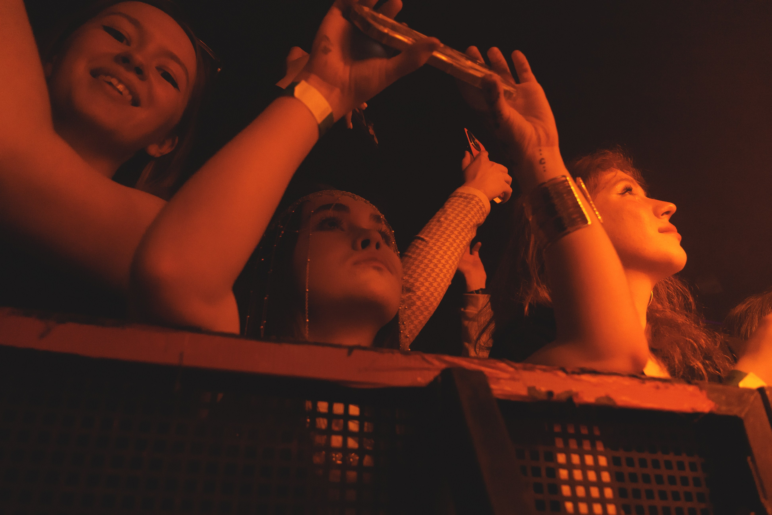 SQWOZ BAB. Ярославль. 2026. Фотограф Ярославль | Репортаж | Александр Мелюшин