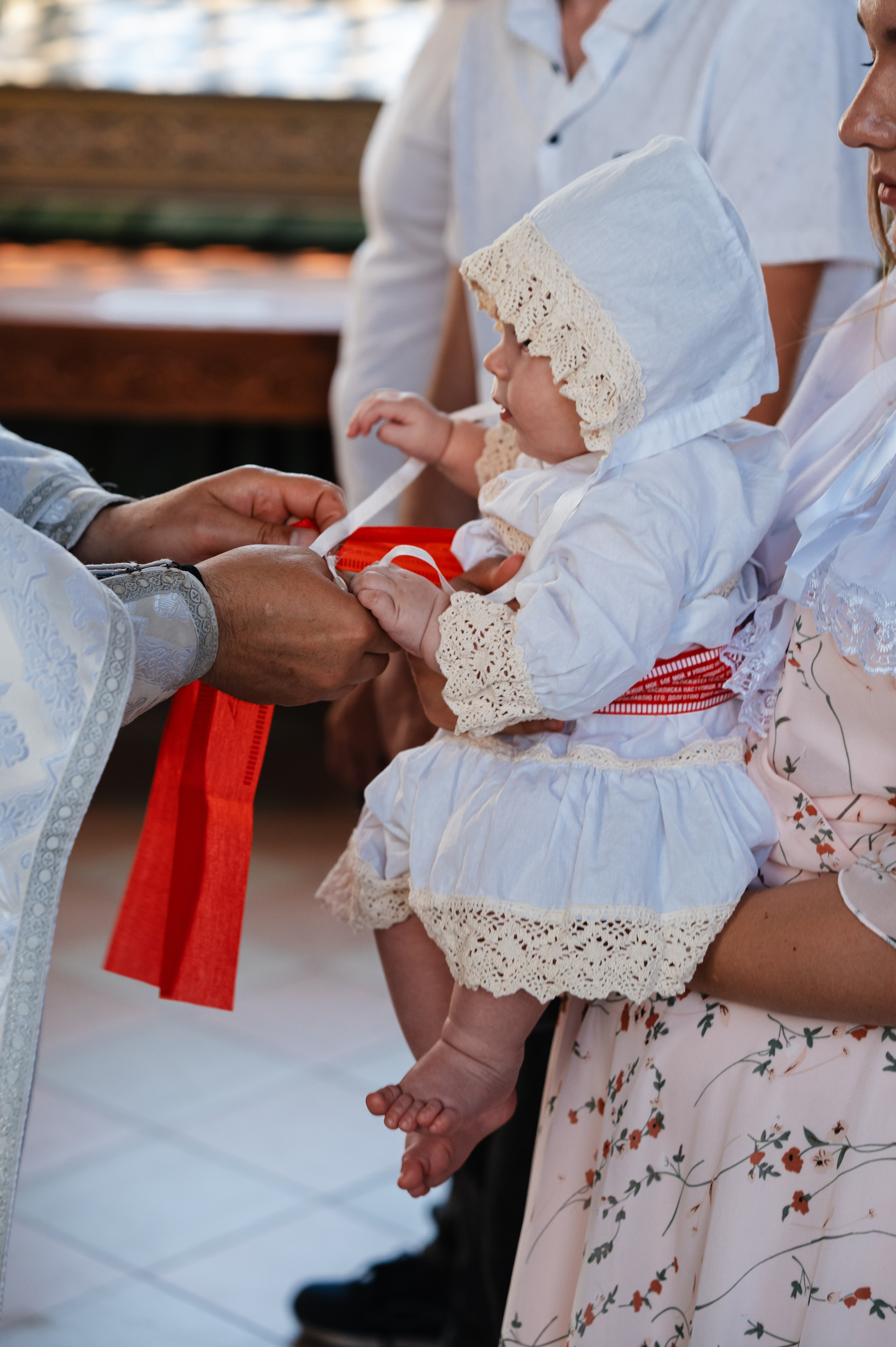 Таинство Крещения Дарьи (Храм Преполовения Пятидесятницы). Фотограф Ярута Оксана / Ростов-на-Дону