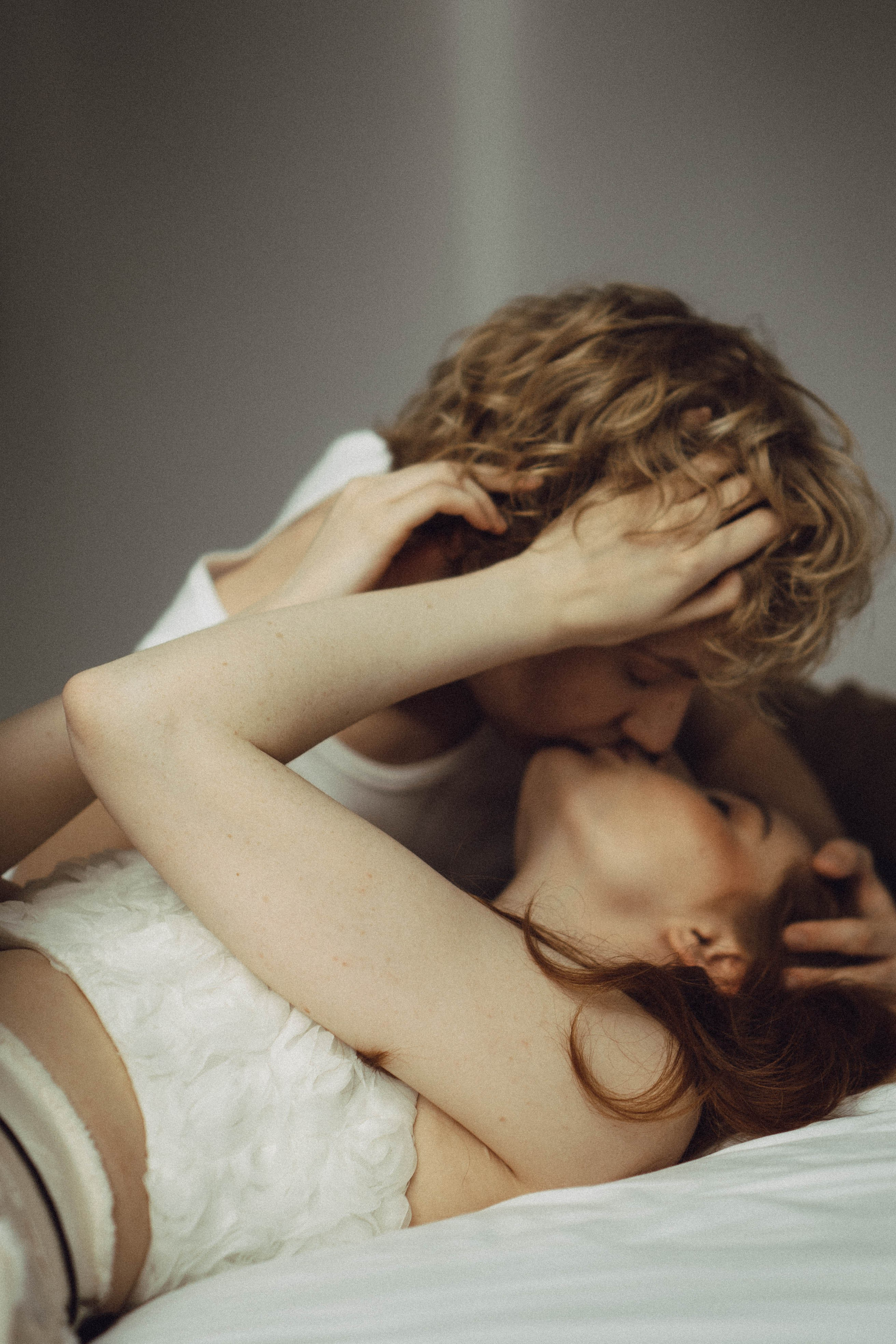 СВАДЕБНАЯ СЬЕМКА В ОТЕЛЕ. СБОРЫ ЖЕНИХА И НЕВЕСТЫ И ТАКЖЕ ТОР И ПОДГОТОВКА К ПРОГУЛКЕ. Профессиональный фотограф, Санкт-Петербург — Виктория Богомолова